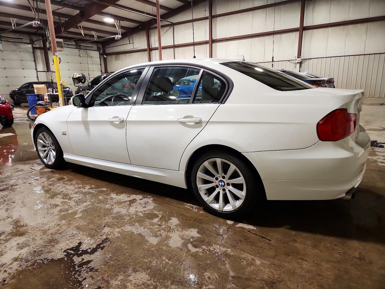 2011 Bmw 328 Xi Sulev Белый vin: WBAPK5G51BNN31718