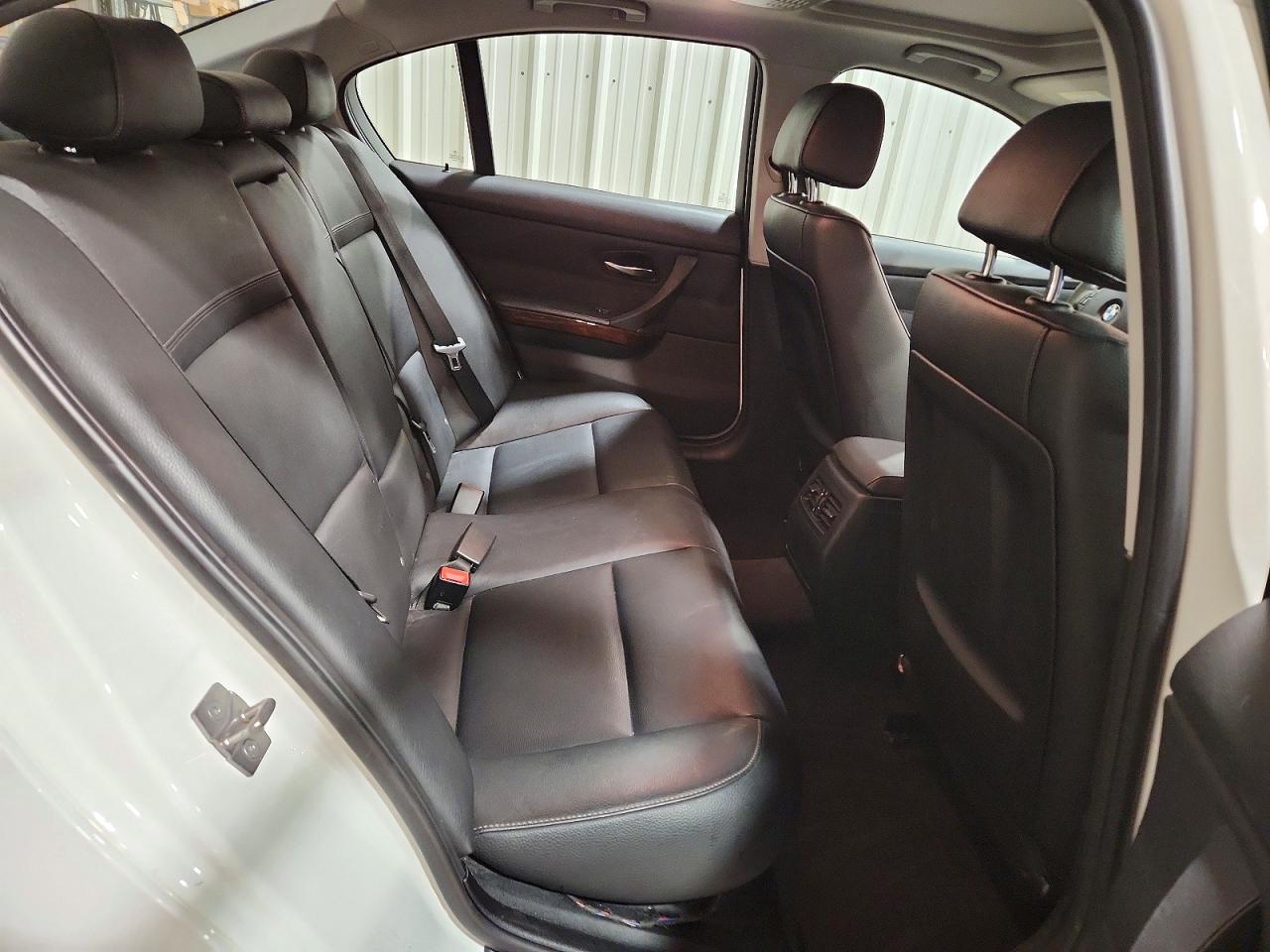 2011 Bmw 328 Xi Sulev Белый vin: WBAPK5G51BNN31718