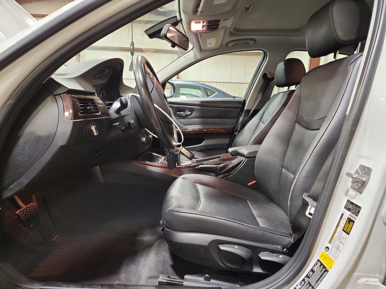 2011 Bmw 328 Xi Sulev Белый vin: WBAPK5G51BNN31718