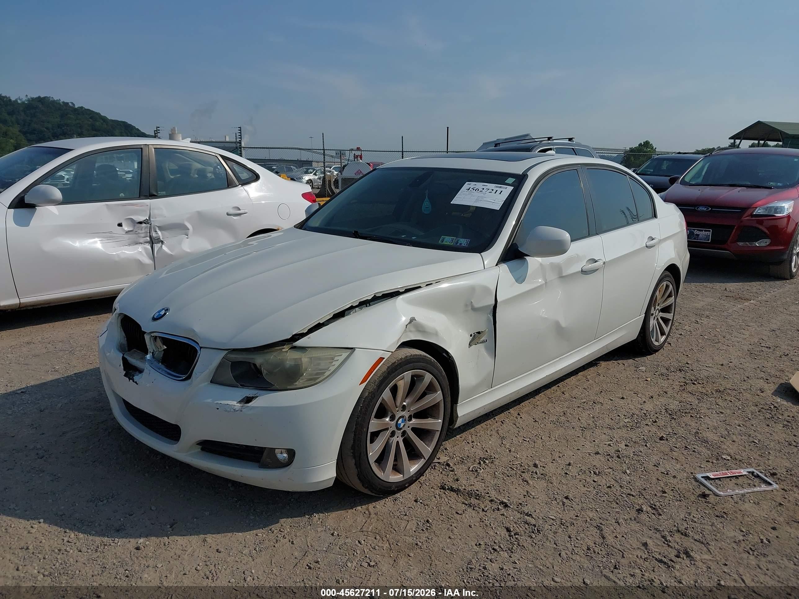 2011 Bmw 328i Xdrive White vin: WBAPK5G52BNN24390