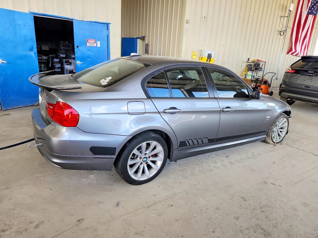 2011 Bmw 328 Xi Sulev Gray vin: WBAPK5G52BNN31193