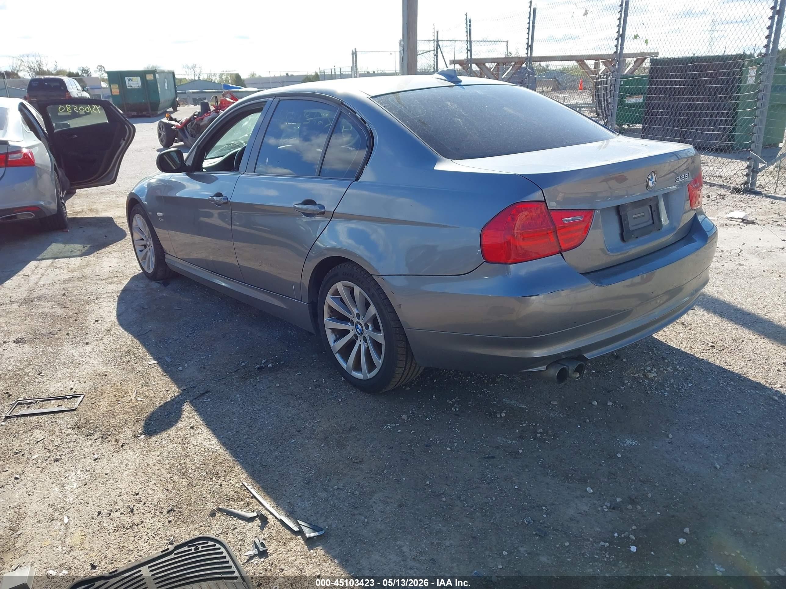2011 Bmw 328i Xdrive Gray vin: WBAPK5G53BNN31185
