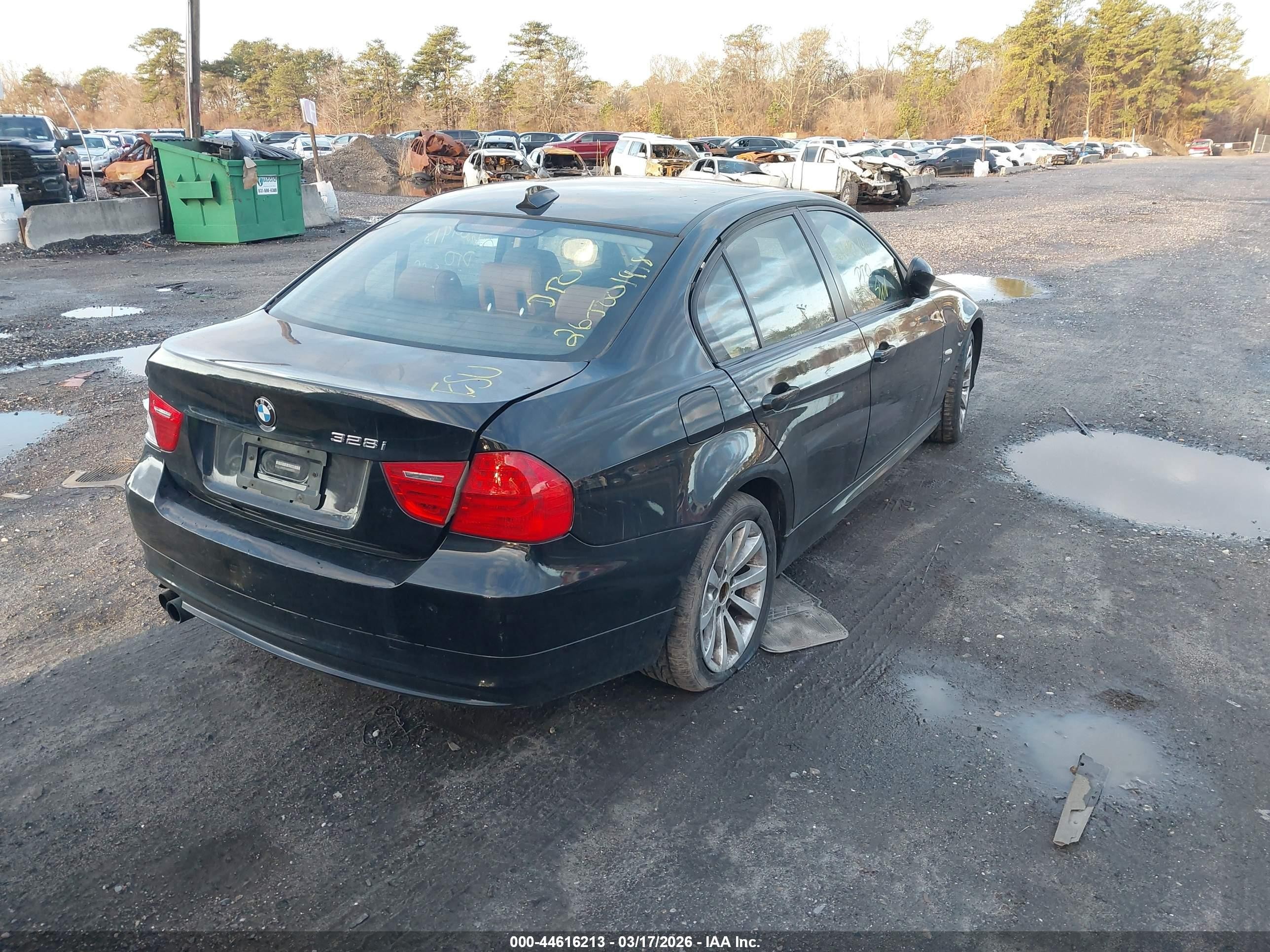 2011 Bmw 328i Xdrive Black vin: WBAPK5G54BNN81352
