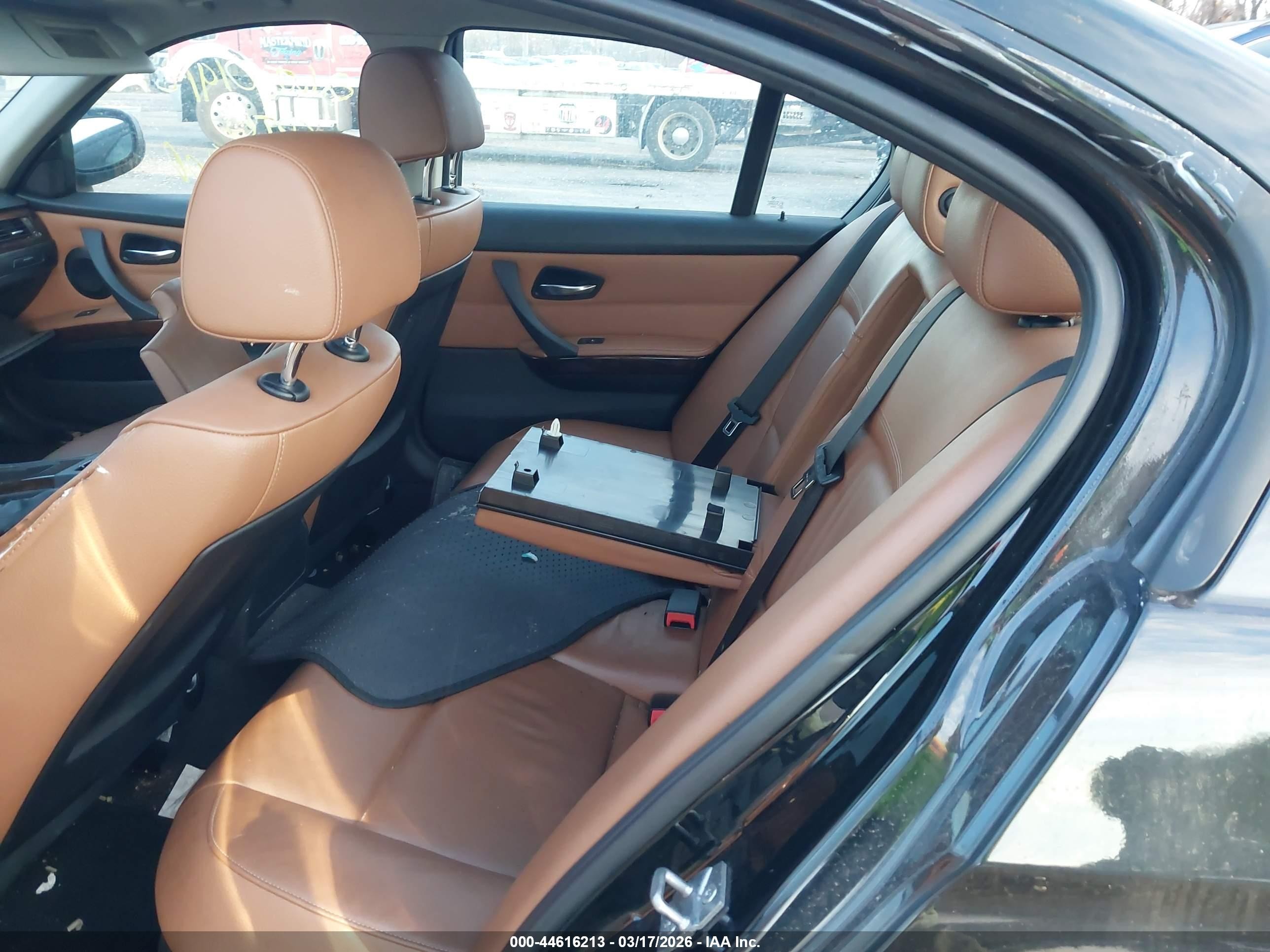 2011 Bmw 328i Xdrive Black vin: WBAPK5G54BNN81352