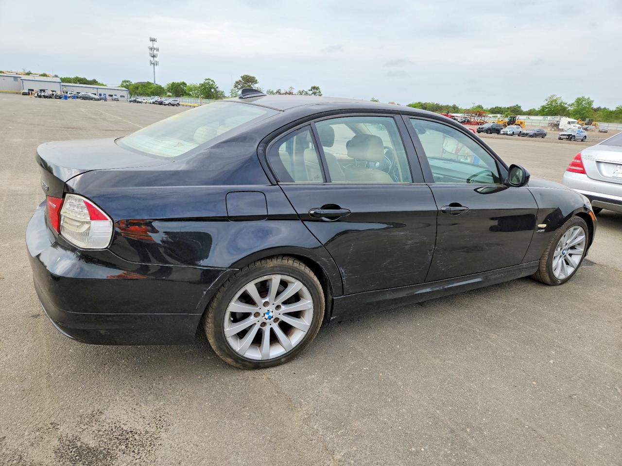 2011 Bmw 328 Xi Sulev Black vin: WBAPK5G56BNN24943