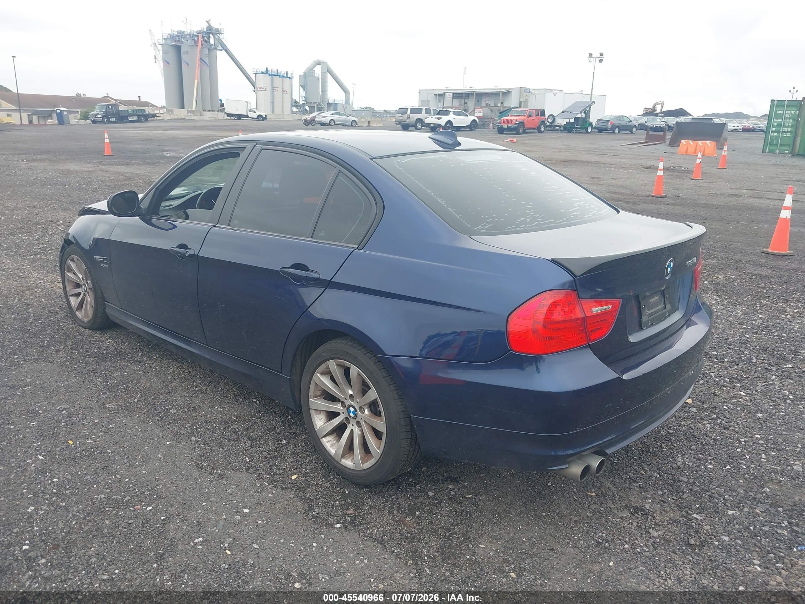 2011 Bmw 328i Xdrive Blue vin: WBAPK5G56BNN28944