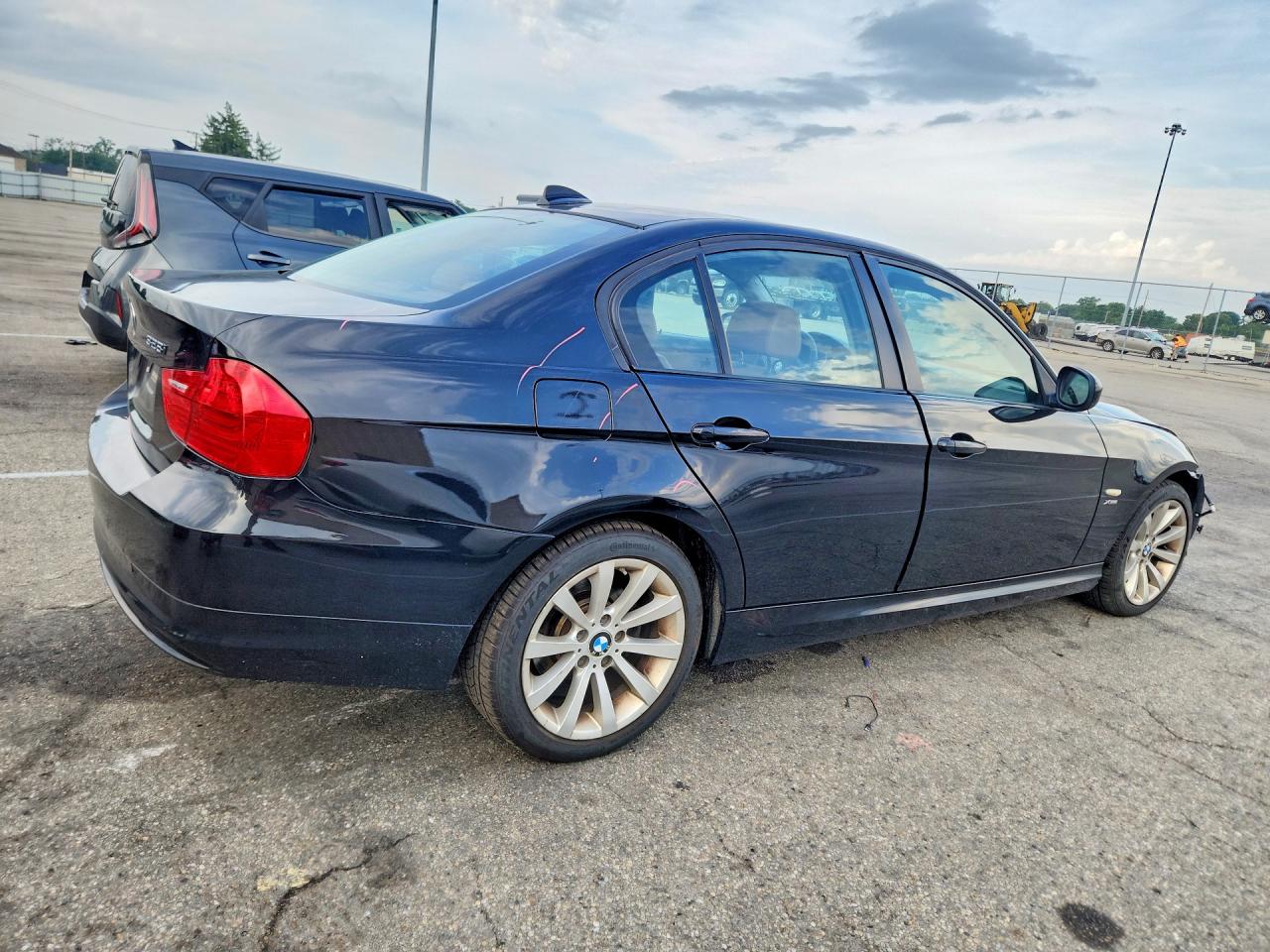 2011 Bmw 328 Xi Sulev Black vin: WBAPK5G56BNN81272