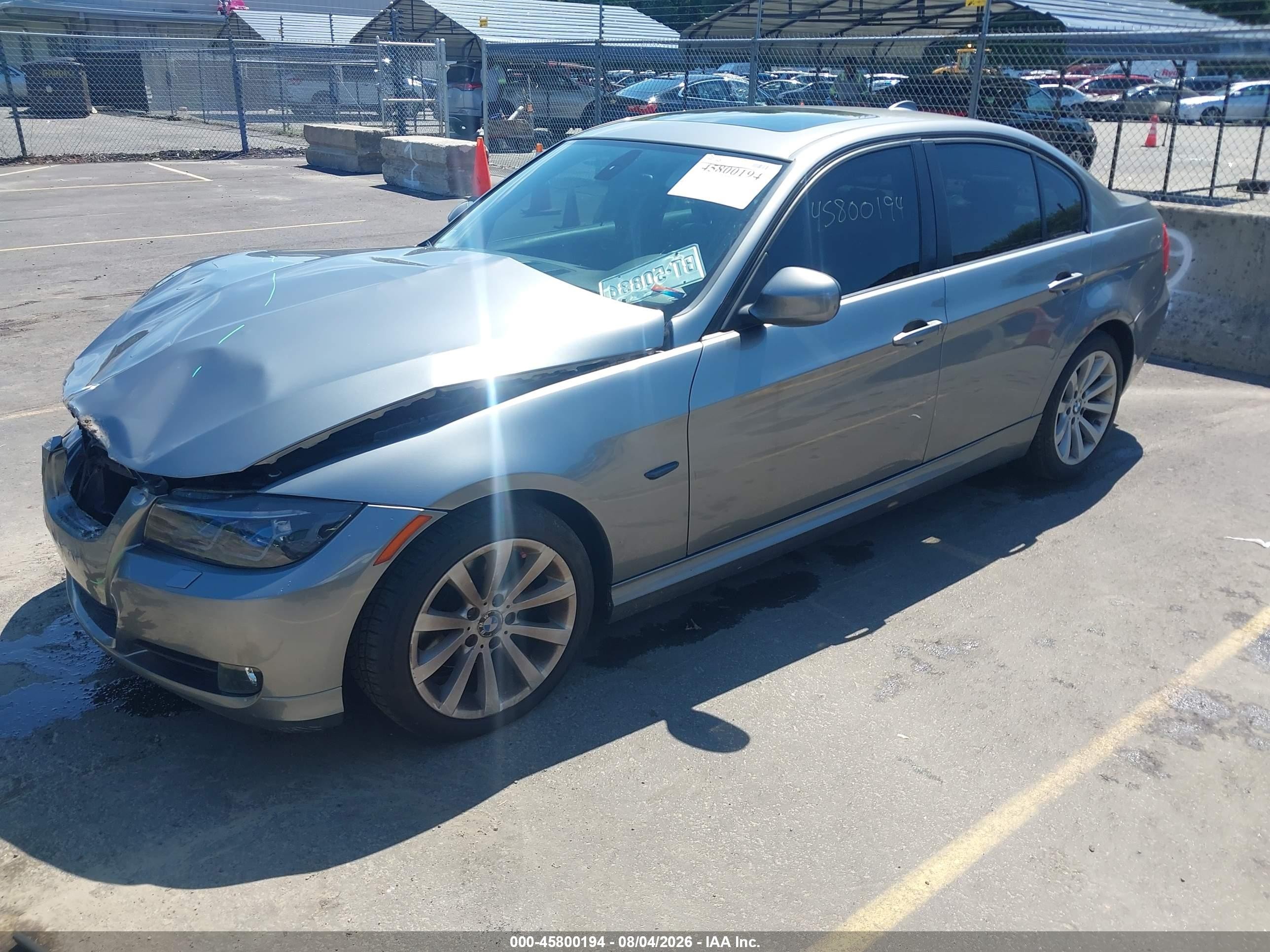 2011 Bmw 328i Xdrive Gray vin: WBAPK5G57BNN27477