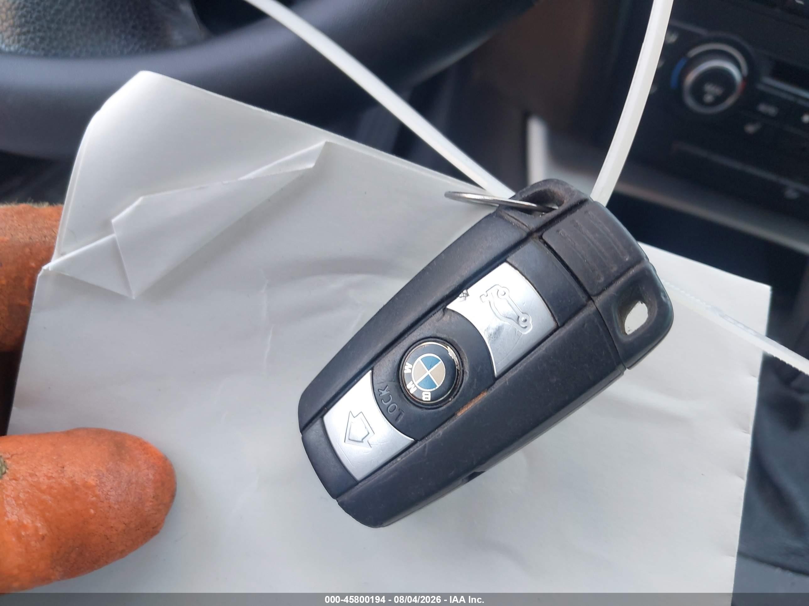 2011 Bmw 328i Xdrive Gray vin: WBAPK5G57BNN27477