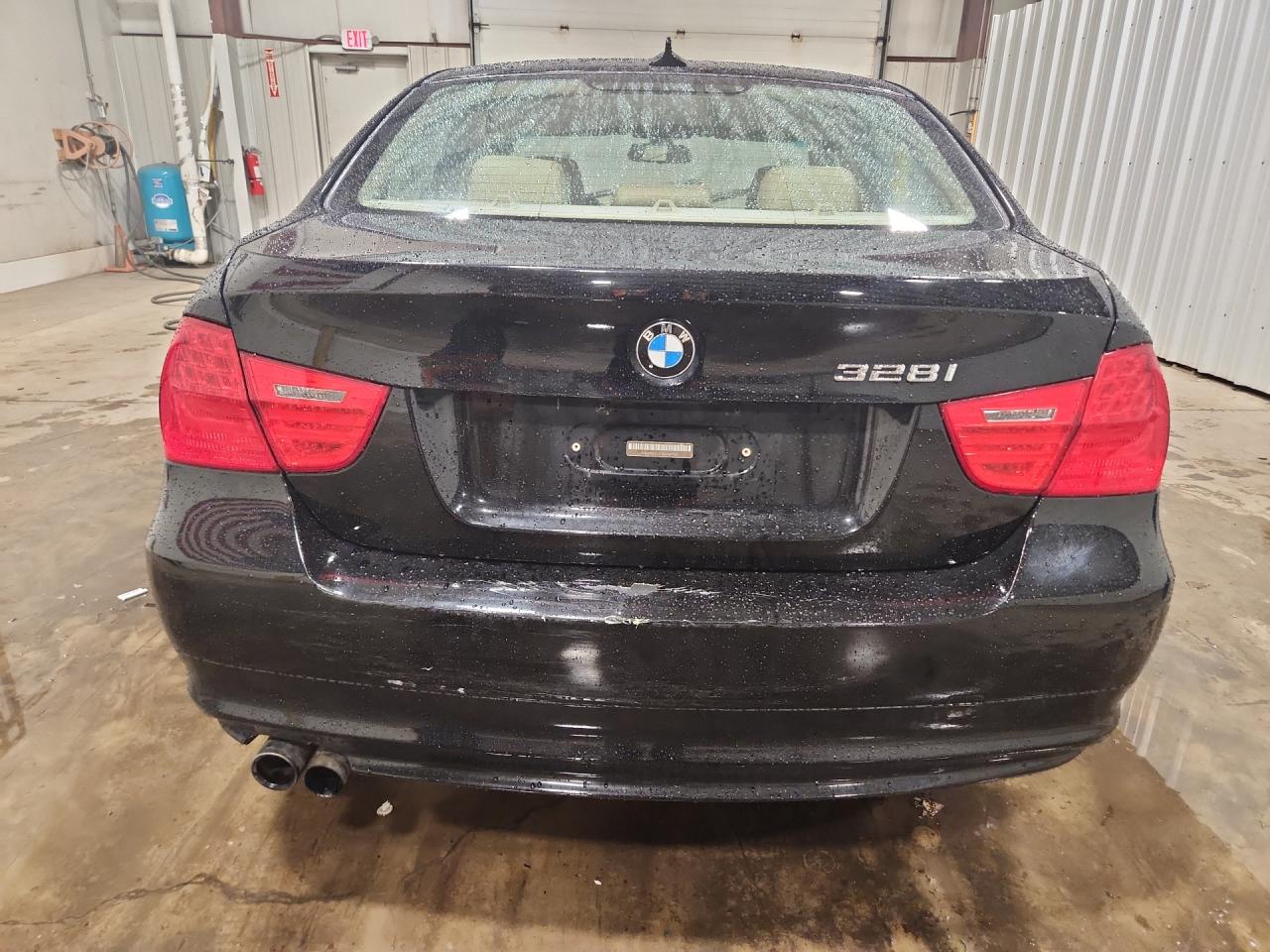 2011 Bmw 328 Xi Sulev Black vin: WBAPK5G57BNN81992 Damage: Rear Bumper, Dent(S) W/ Paint Dmg, > 12 Inches