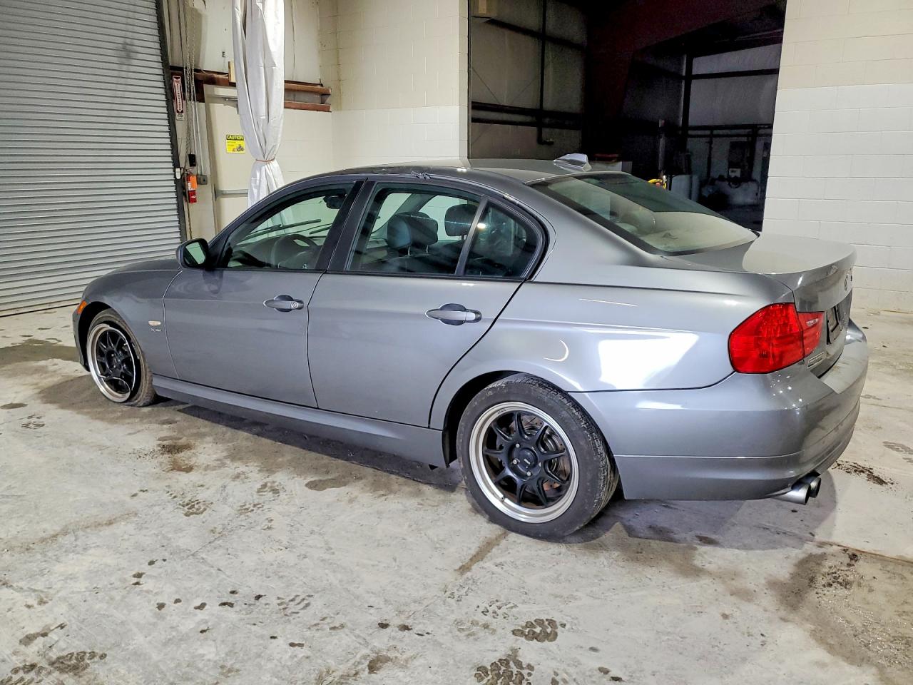 2011 Bmw 328 Xi Sulev Gray vin: WBAPK5G58BNN27035