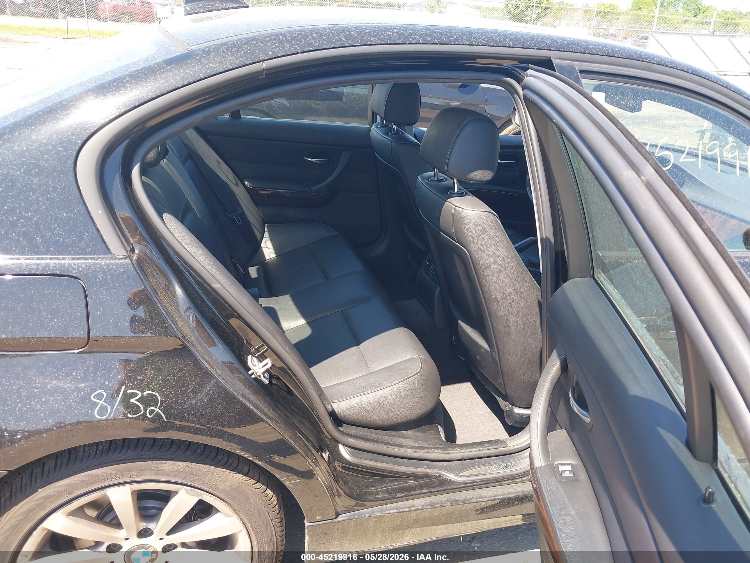 2011 Bmw 328i Xdrive Black vin: WBAPK5G58BNN28704