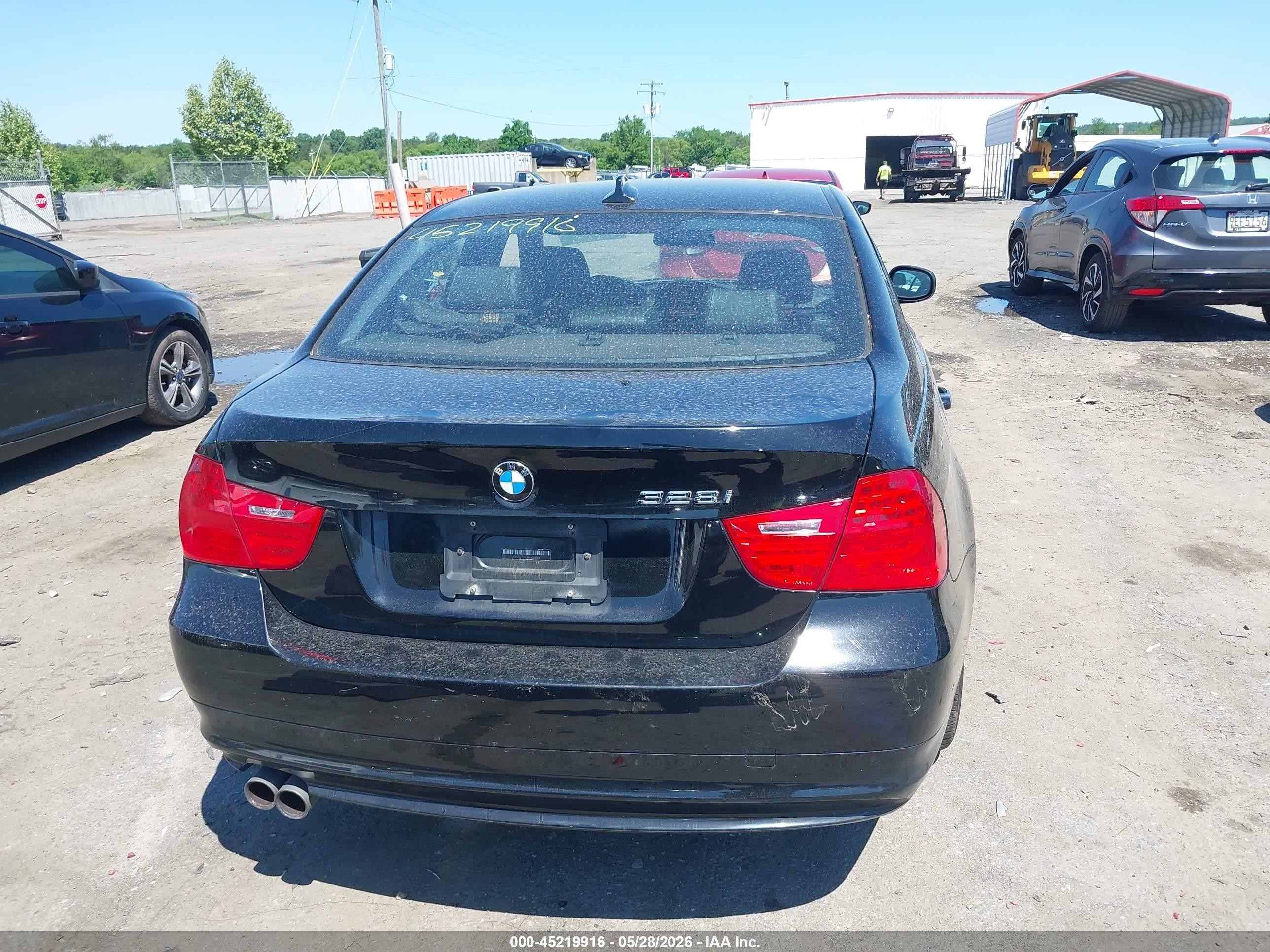 2011 Bmw 328i Xdrive Black vin: WBAPK5G58BNN28704