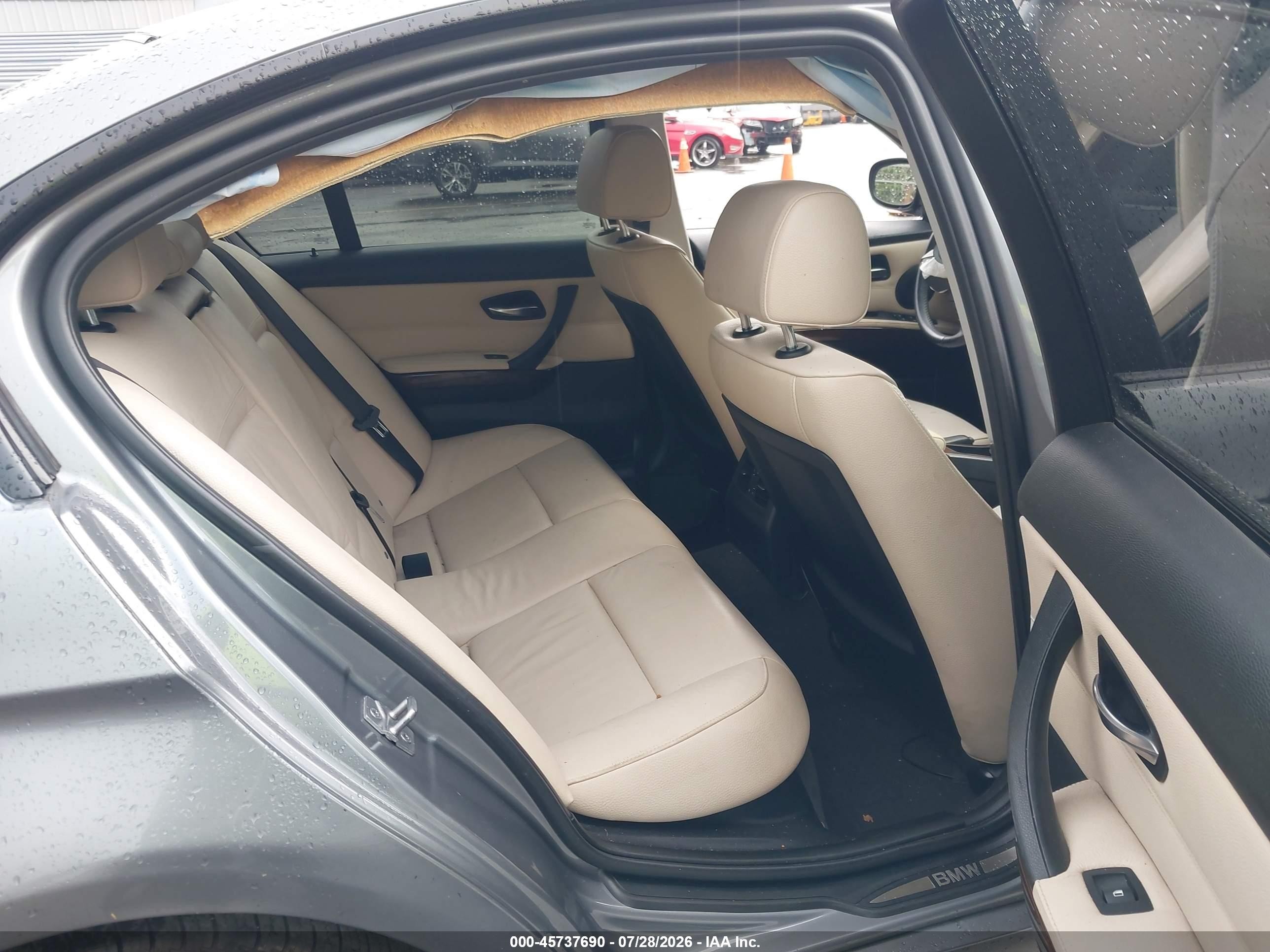2011 Bmw 328i Xdrive Gray vin: WBAPK5G58BNN80432