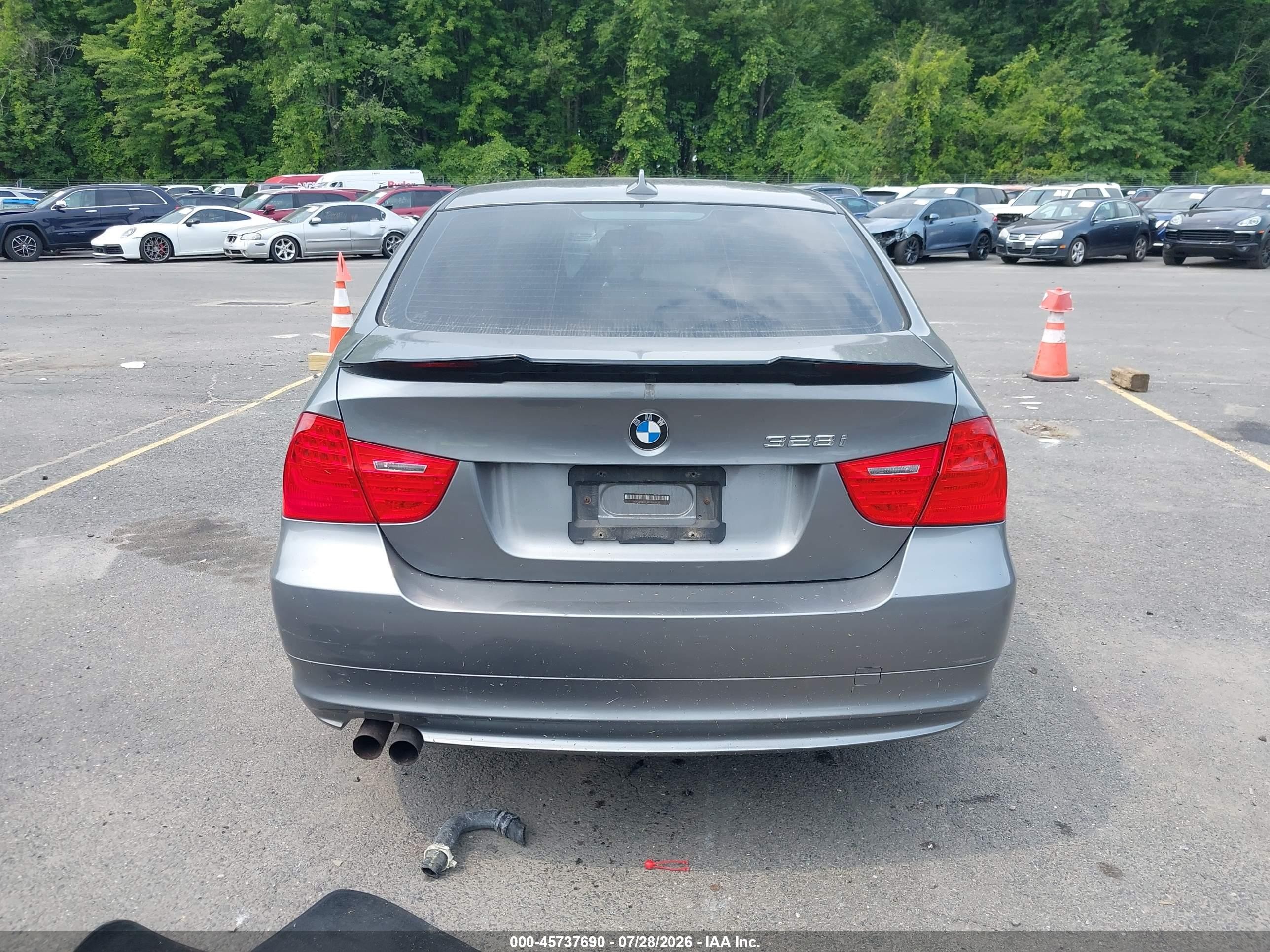 2011 Bmw 328i Xdrive Gray vin: WBAPK5G58BNN80432
