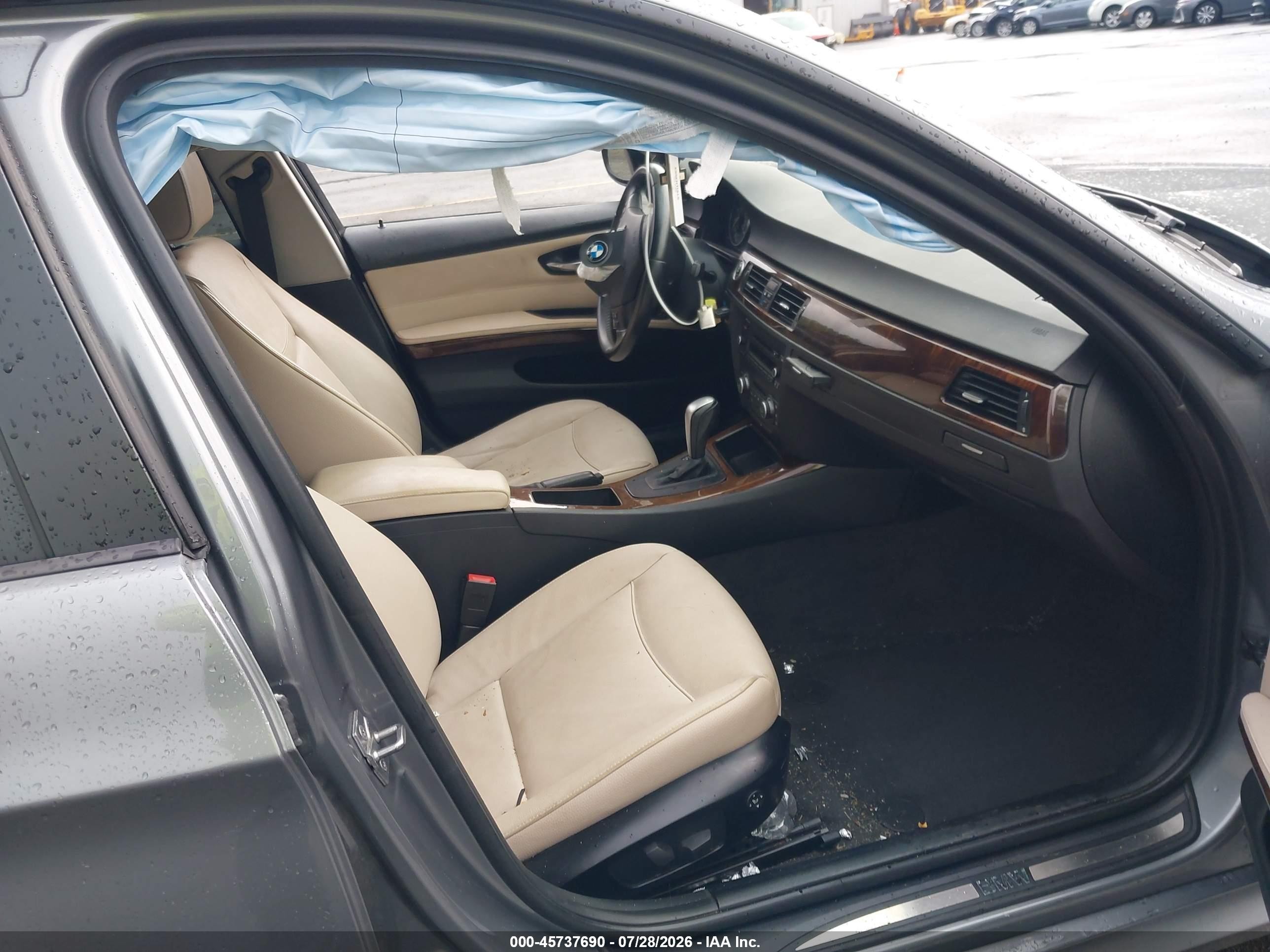 2011 Bmw 328i Xdrive Gray vin: WBAPK5G58BNN80432
