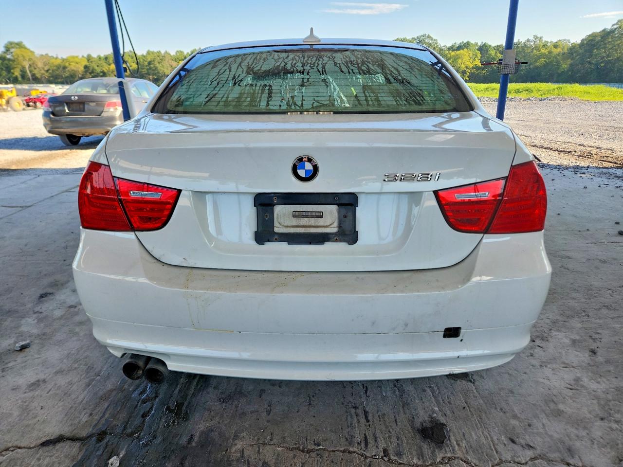 2011 Bmw 328 Xi Sulev White vin: WBAPK5G59BNN31336