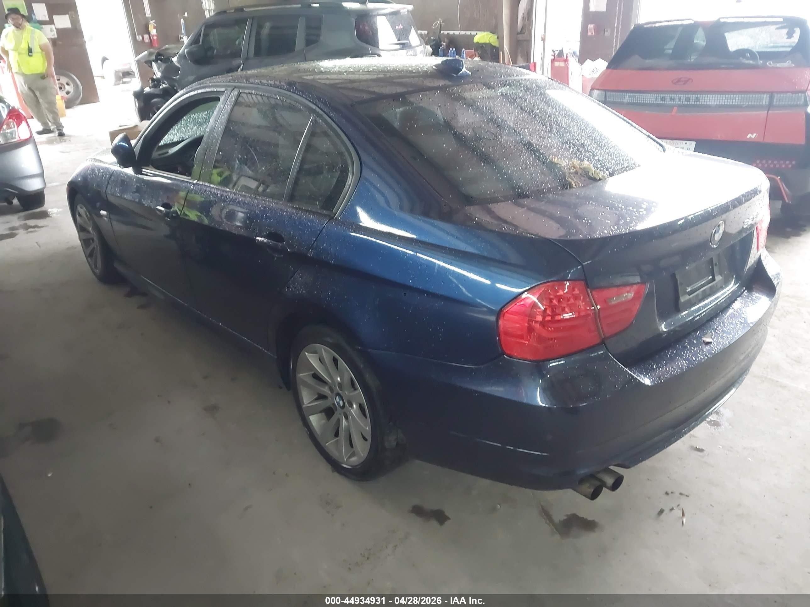 2011 Bmw 328i Xdrive Blue vin: WBAPK5G5XBNN81209