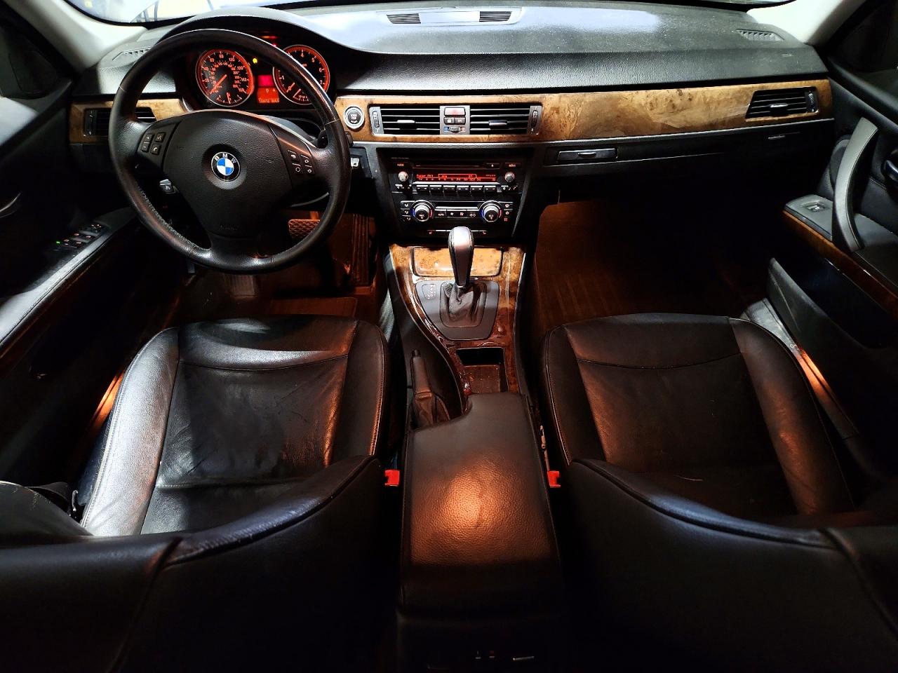 2009 Bmw 328 Xi Серый vin: WBAPK73509A450745