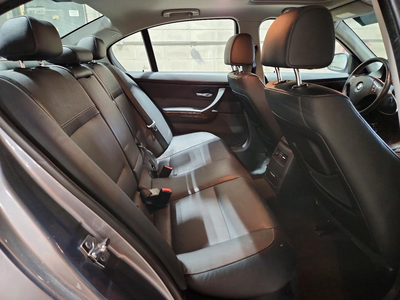 2009 Bmw 328 Xi Серый vin: WBAPK73509A450745
