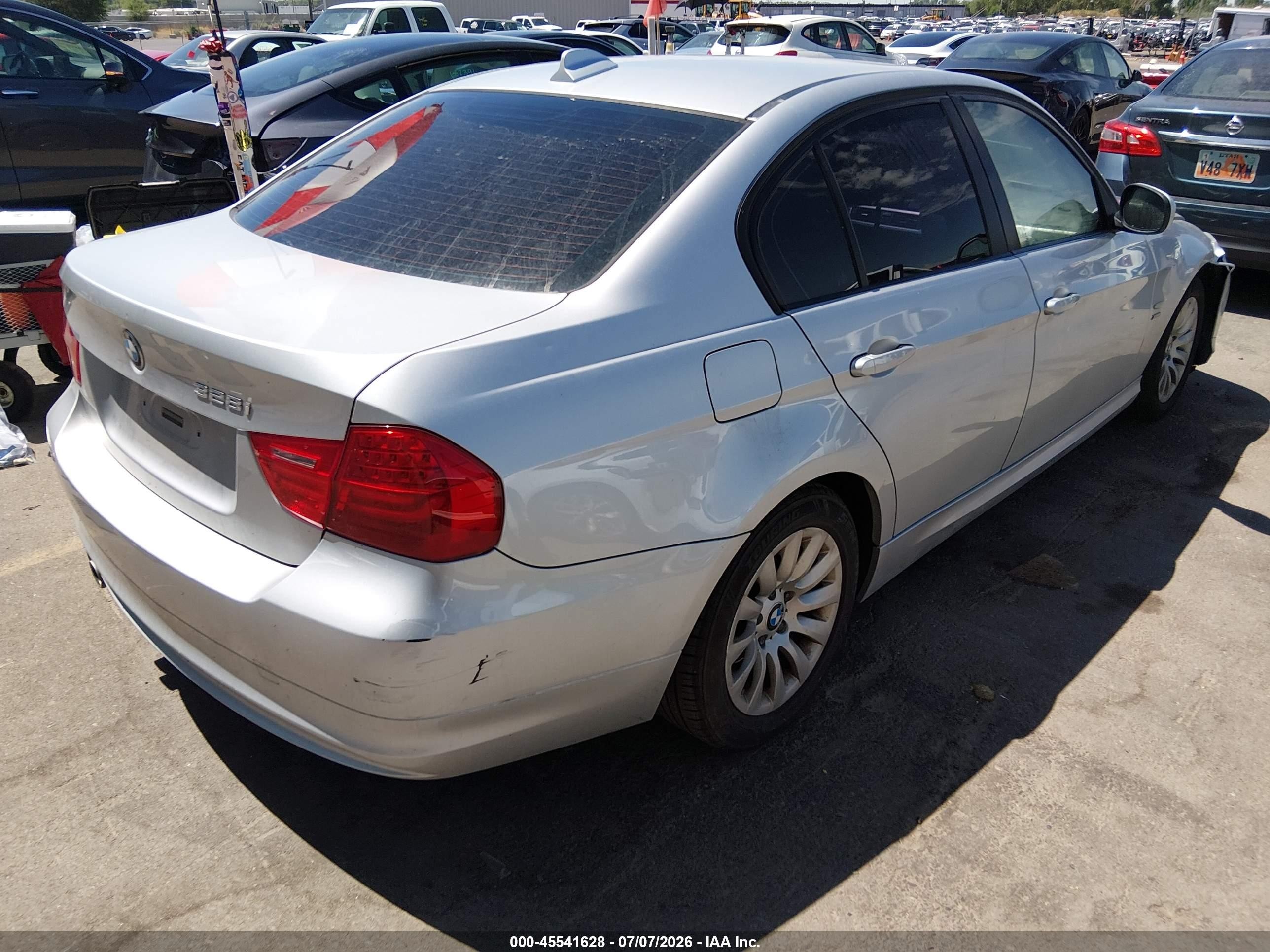 2009 Bmw 328i Xdrive Silver vin: WBAPK73509A451992