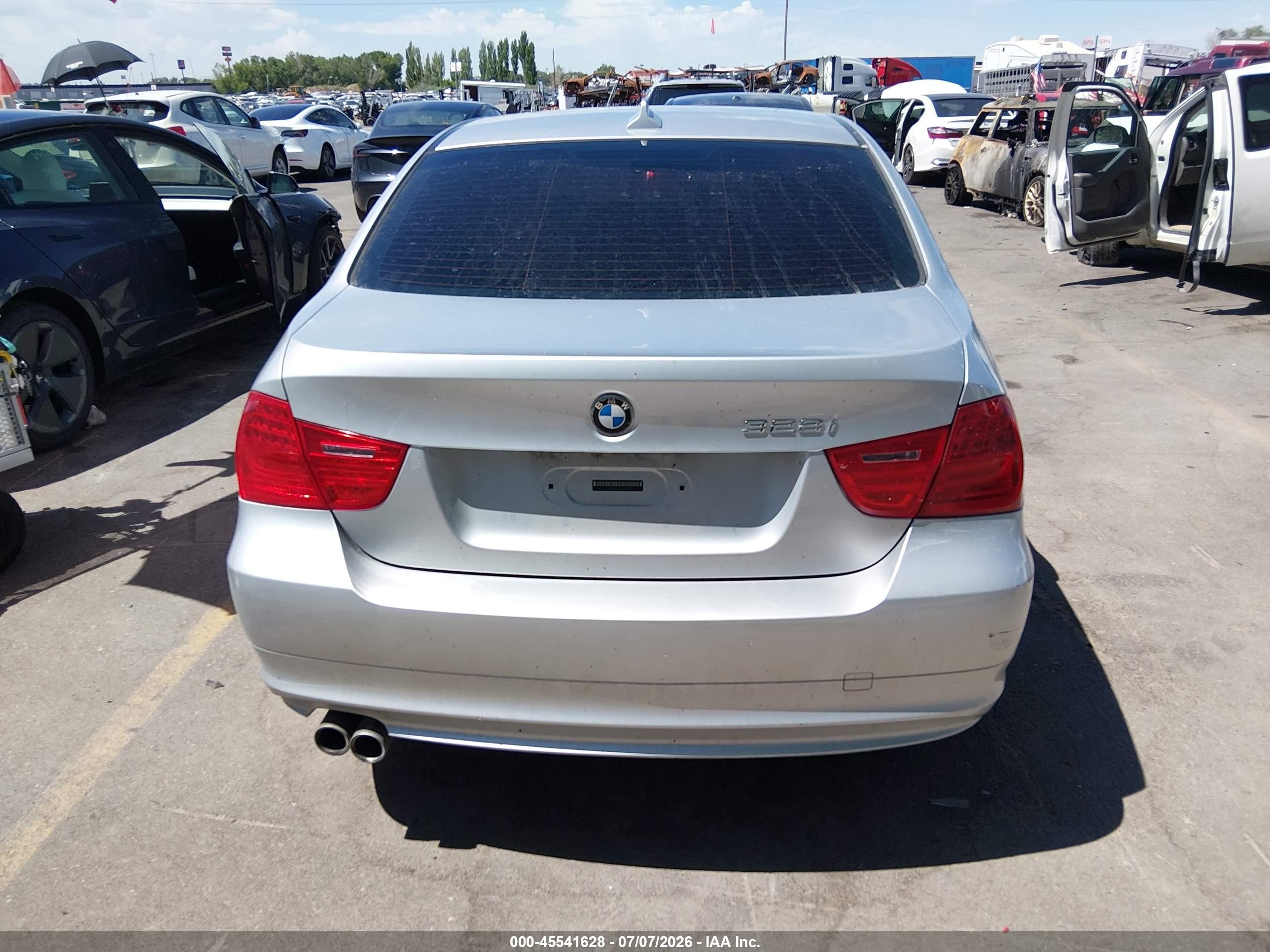 2009 Bmw 328i Xdrive Silver vin: WBAPK73509A451992