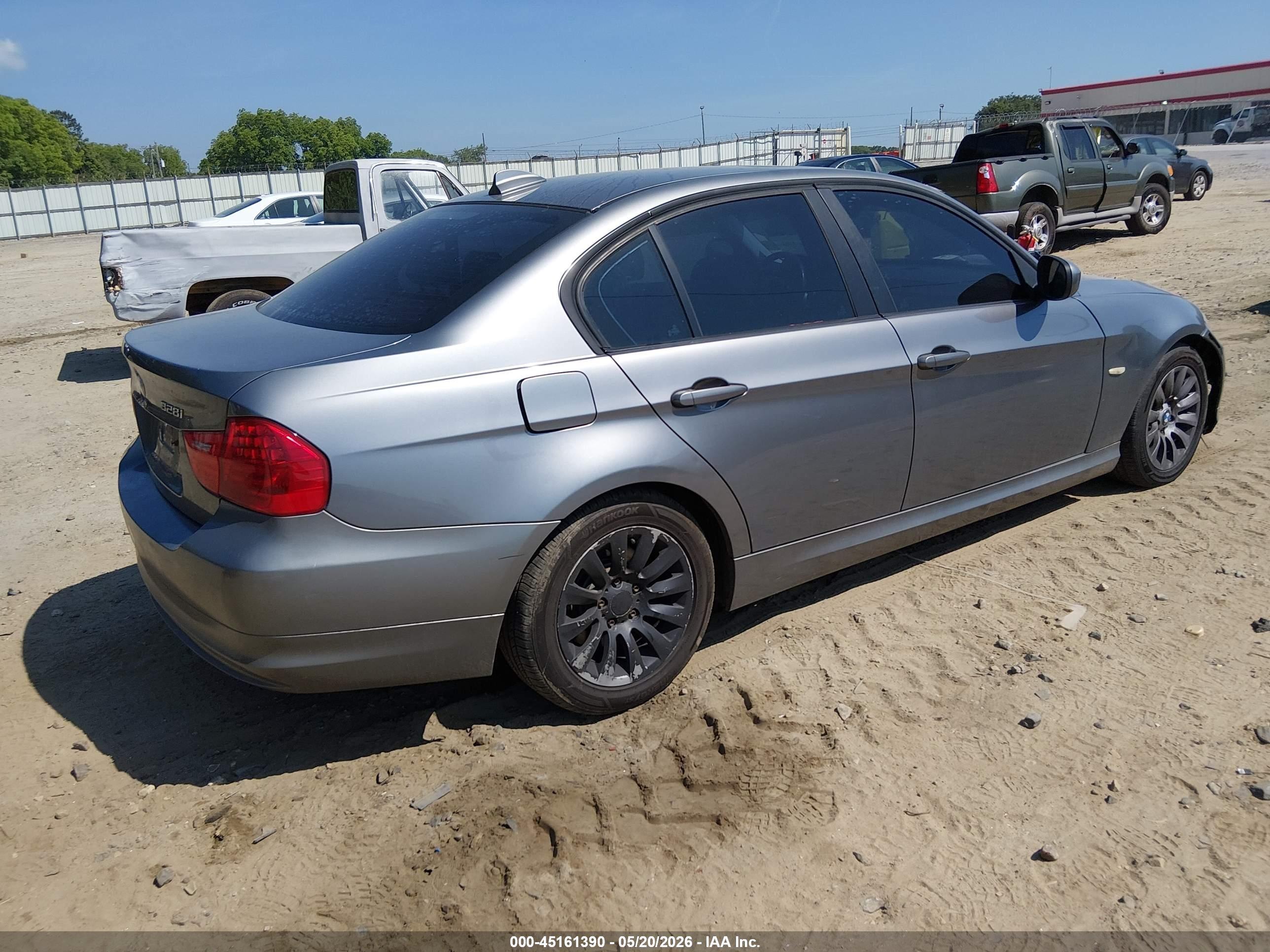 2009 Bmw 328i Xdrive Gray vin: WBAPK73549A450828