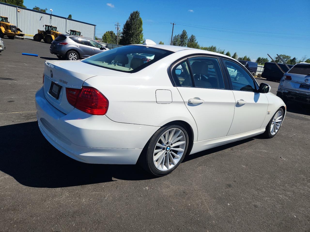 2009 Bmw 328 Xi White vin: WBAPK73569A455965