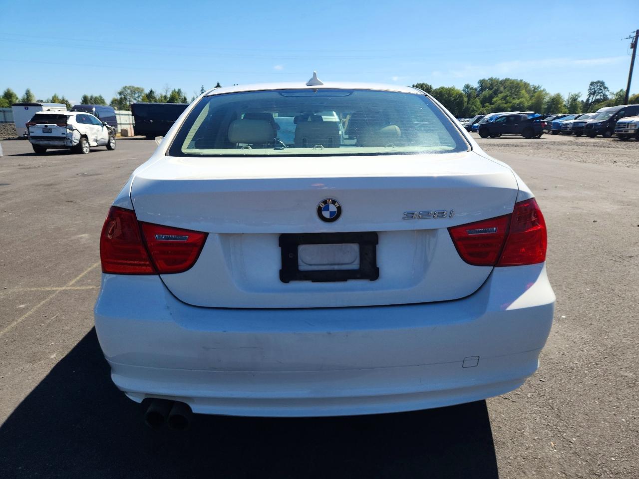2009 Bmw 328 Xi White vin: WBAPK73569A455965