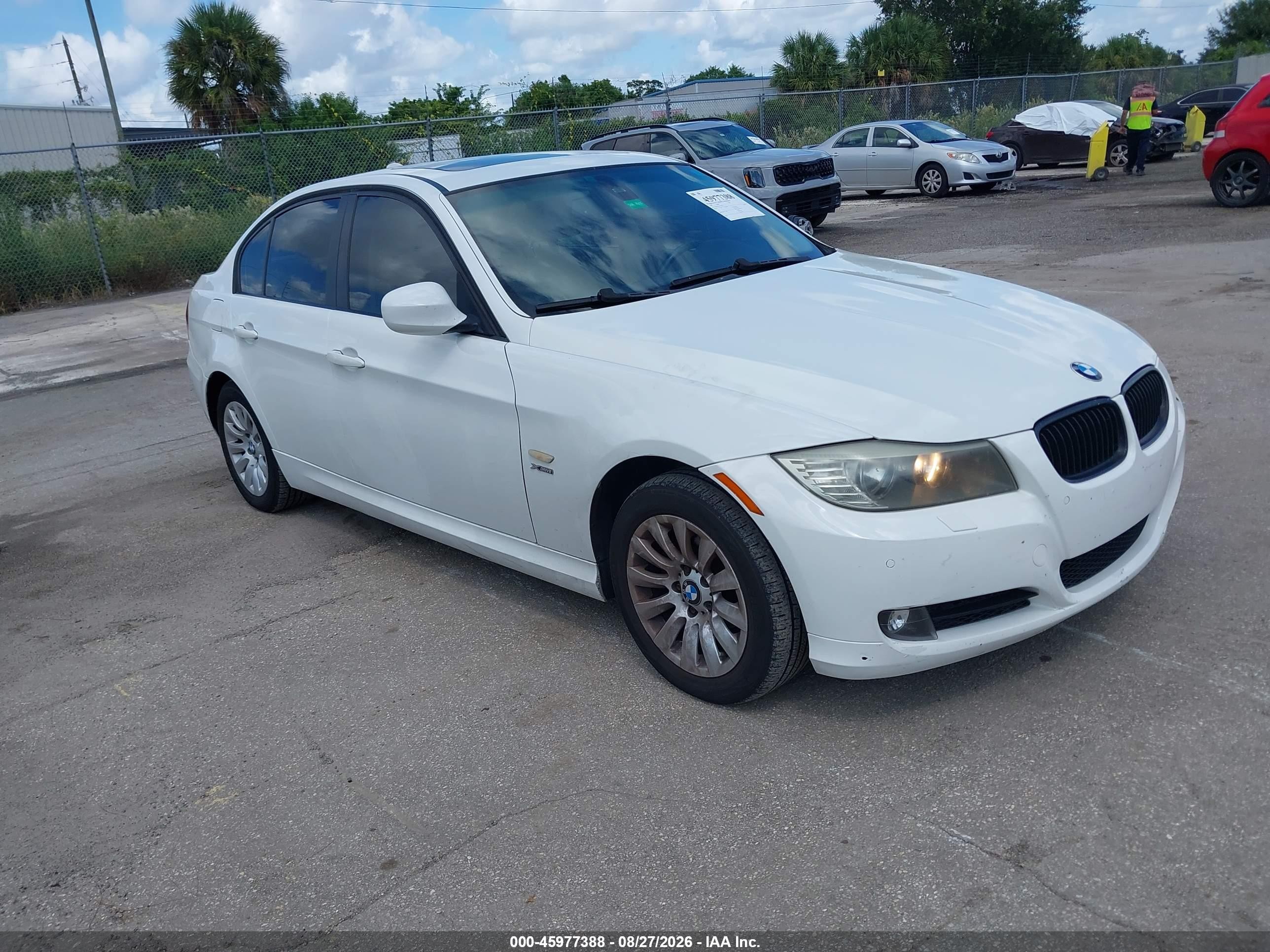 2009 Bmw 328i Xdrive White vin: WBAPK73569A465119