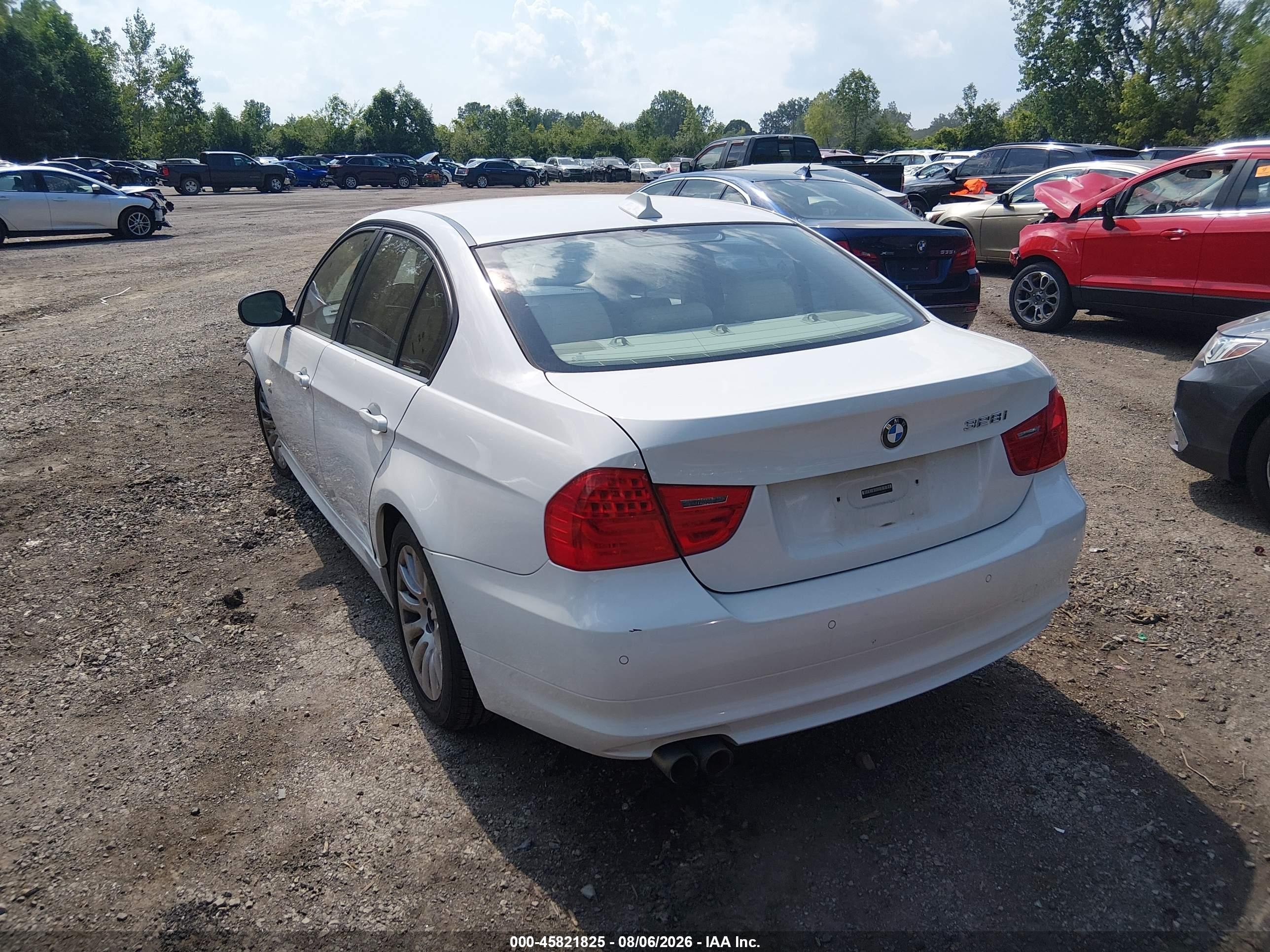2009 Bmw 328i Xdrive White vin: WBAPK73589A450878