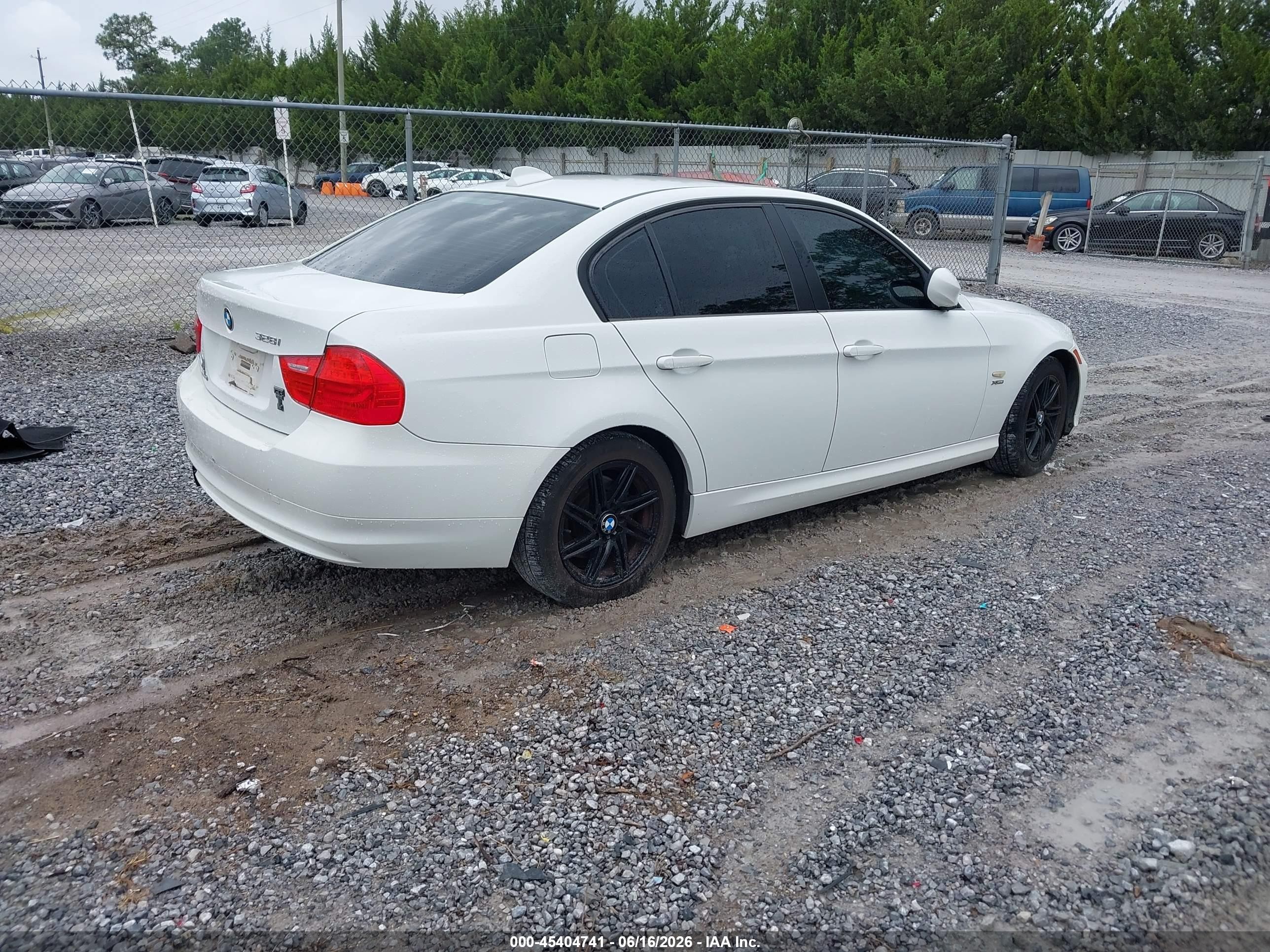 2010 Bmw 328i Xdrive White vin: WBAPK7C50AA459353