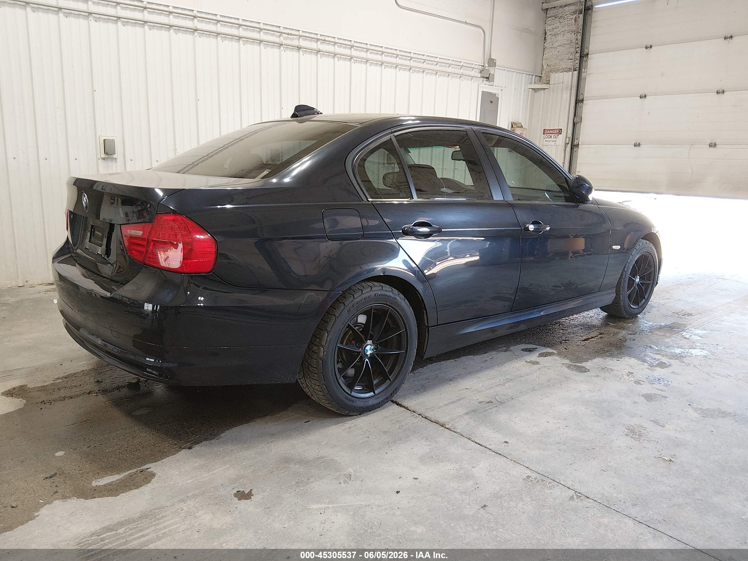 2010 Bmw 328i Xdrive Синий vin: WBAPK7C50AA460468