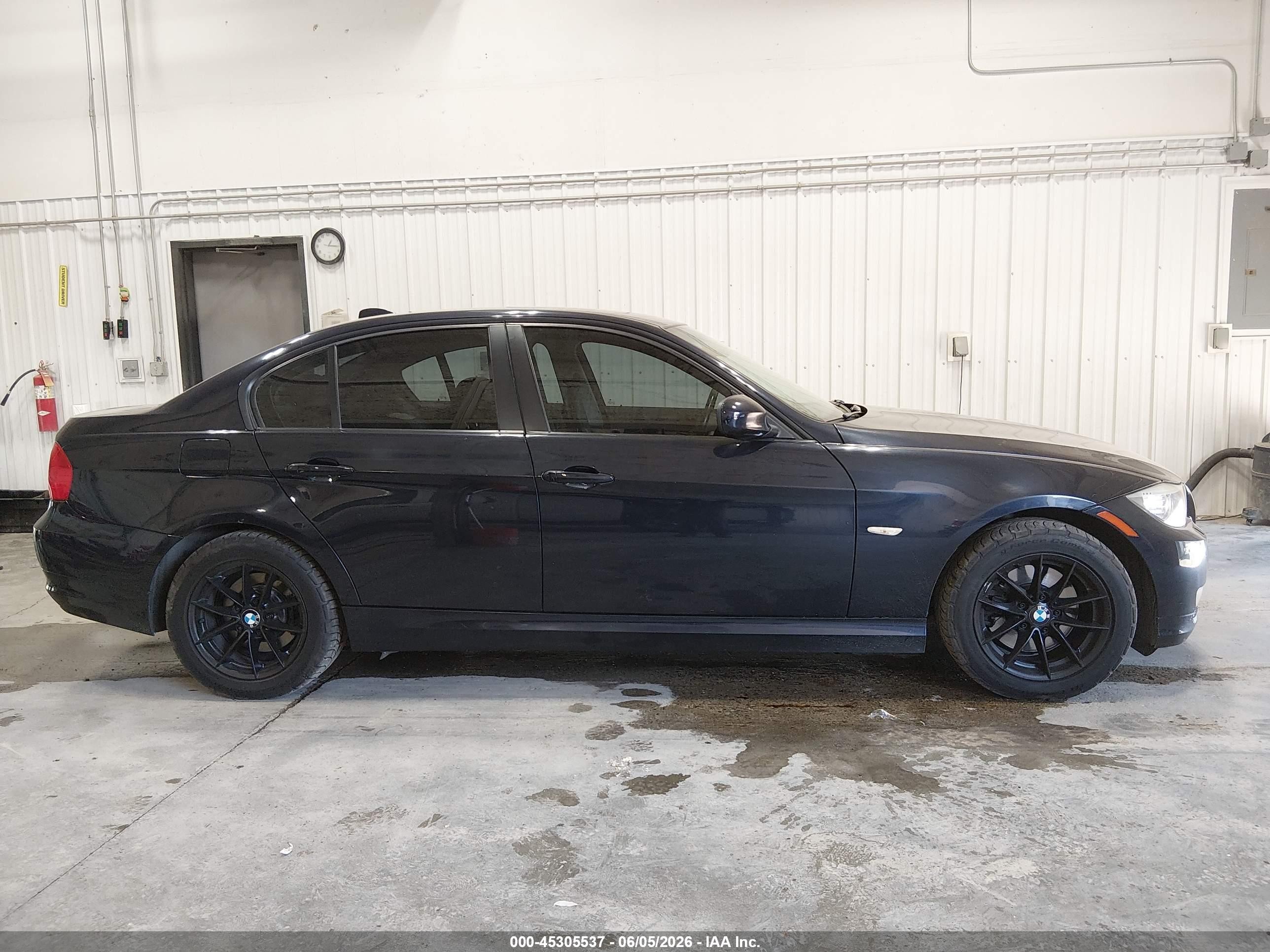 2010 Bmw 328i Xdrive Синий vin: WBAPK7C50AA460468