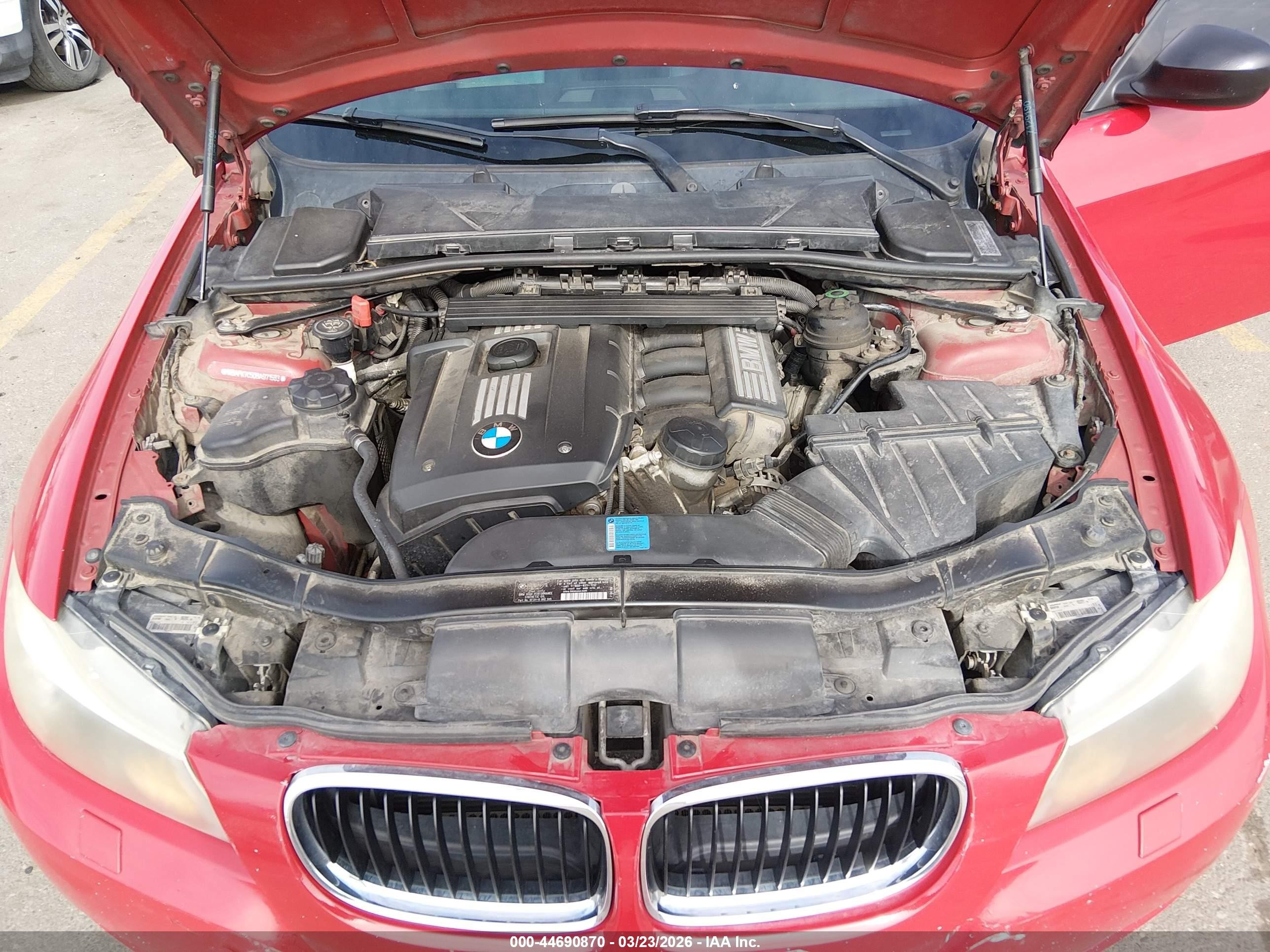 2011 Bmw 328i Xdrive Red vin: WBAPK7C50BA971583
