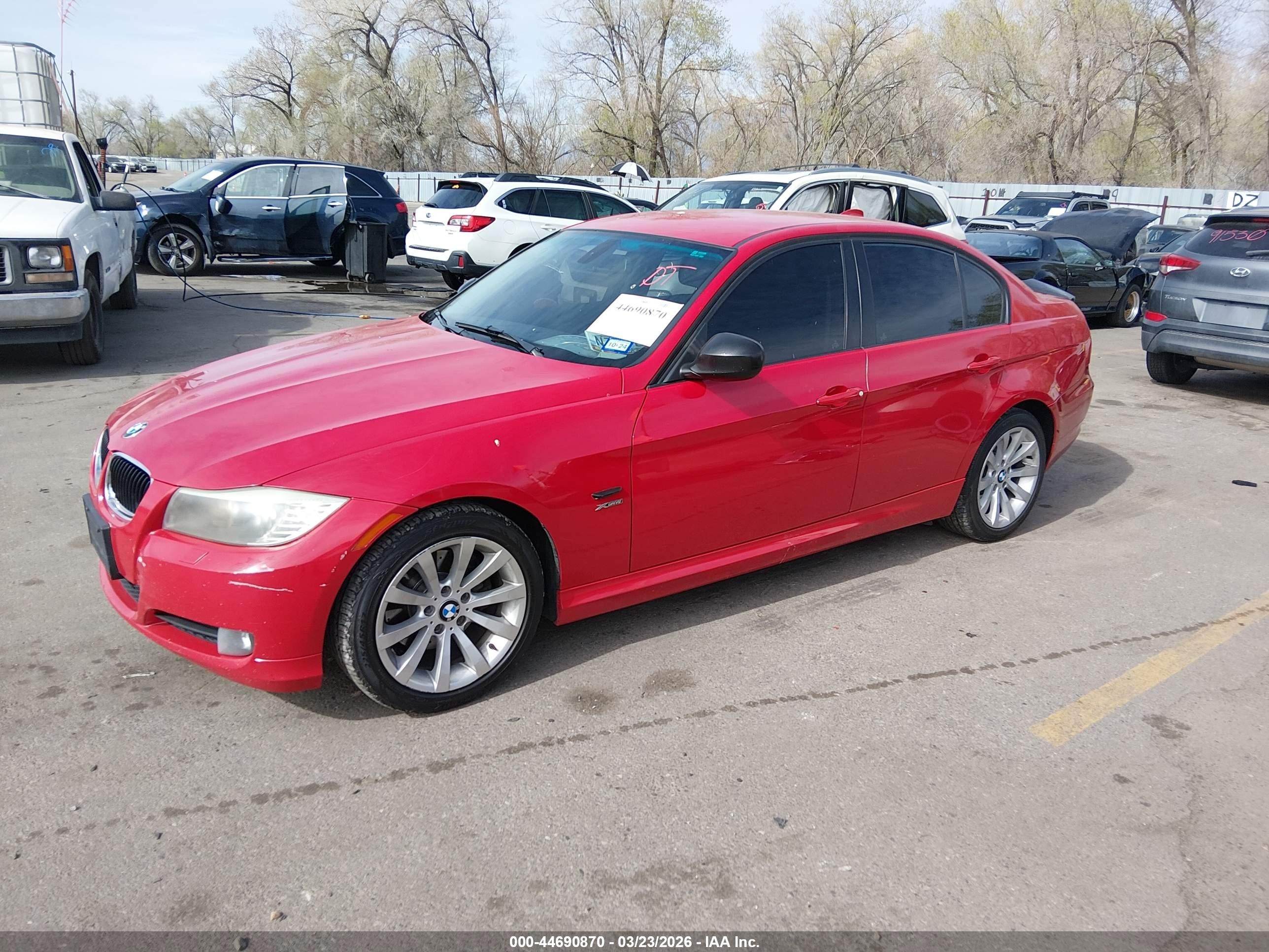 2011 Bmw 328i Xdrive Red vin: WBAPK7C50BA971583