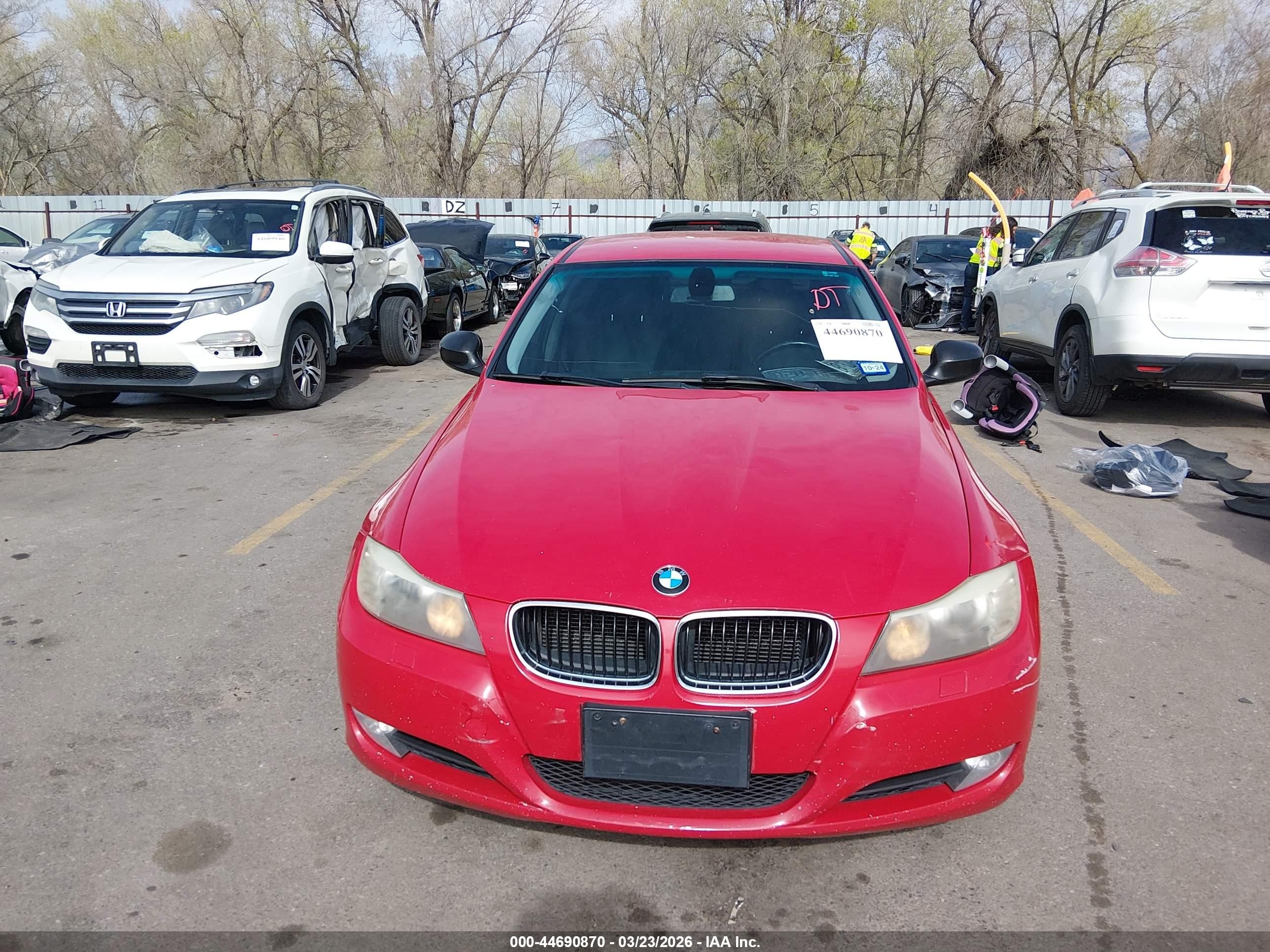 2011 Bmw 328i Xdrive Red vin: WBAPK7C50BA971583
