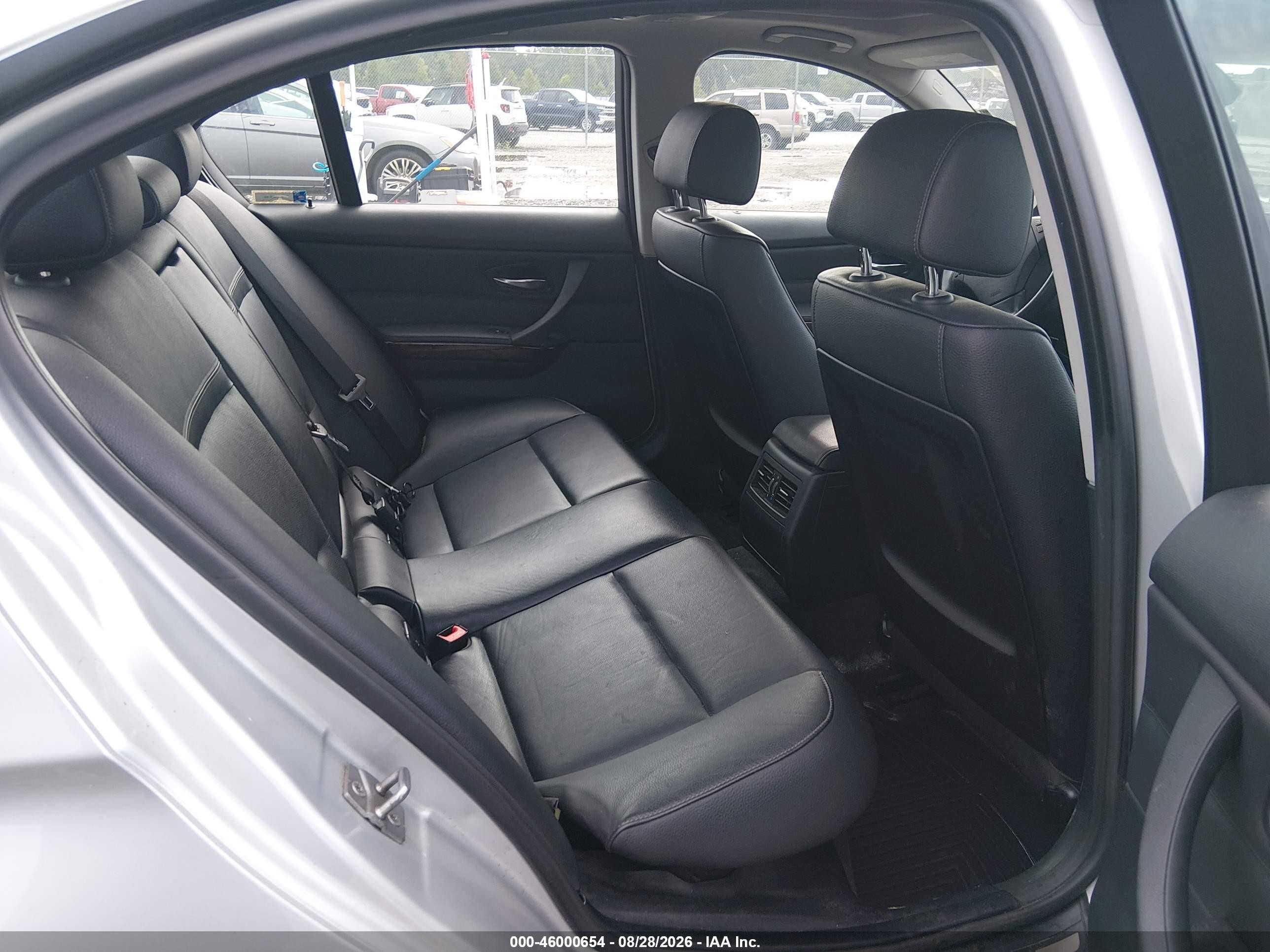 2011 Bmw 328i Xdrive Silver vin: WBAPK7C51BA975139
