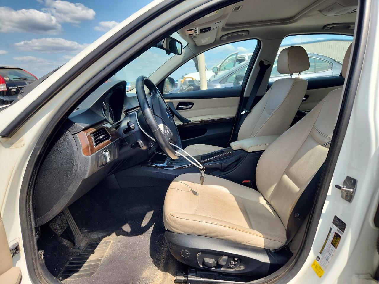 2010 Bmw 328 Xi White vin: WBAPK7C52AA458429