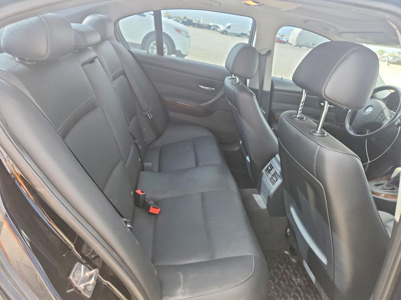 2011 Bmw 328 Xi Black vin: WBAPK7C52BA819403