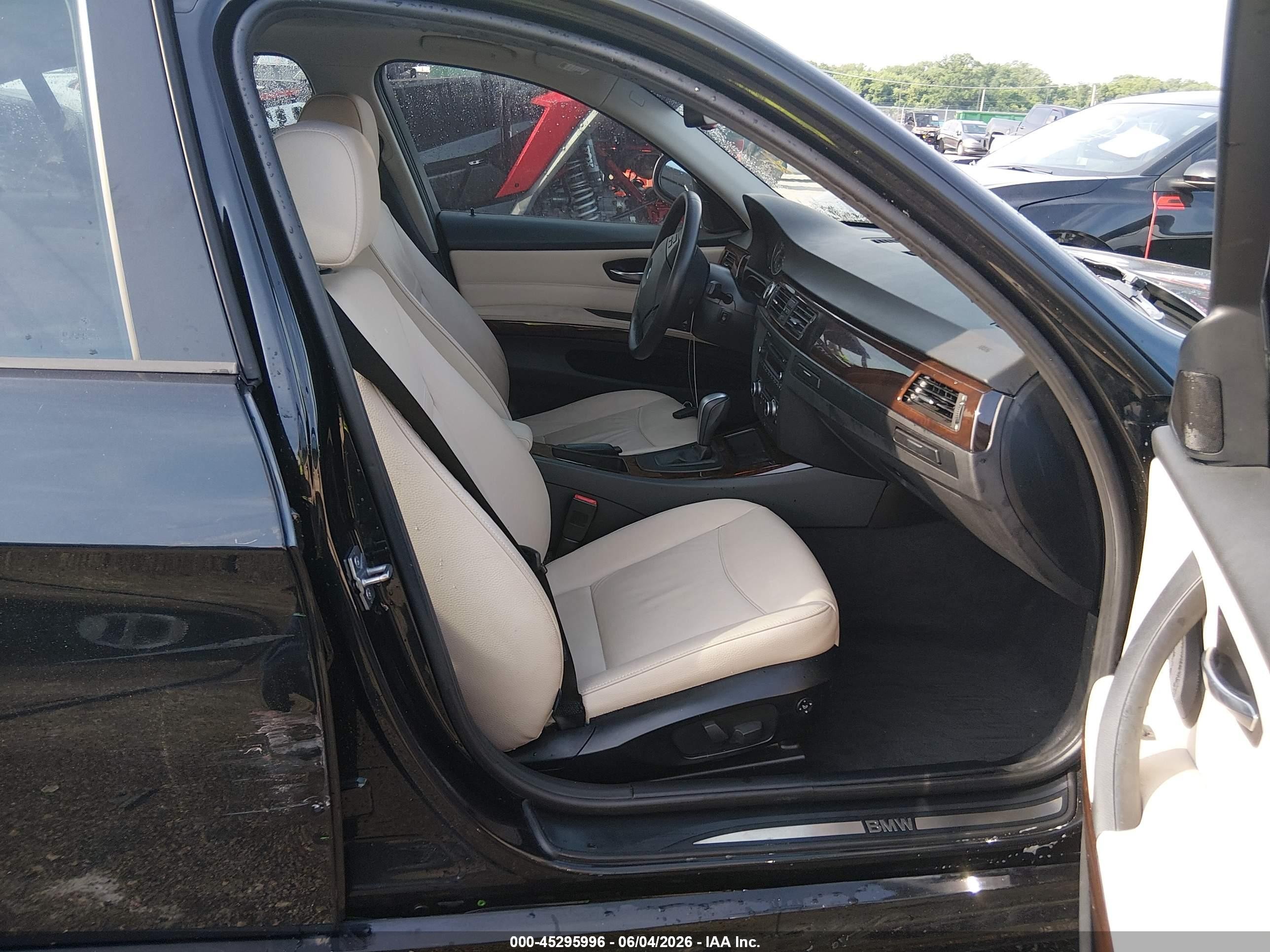 2011 Bmw 328i Xdrive Black vin: WBAPK7C52BA970810