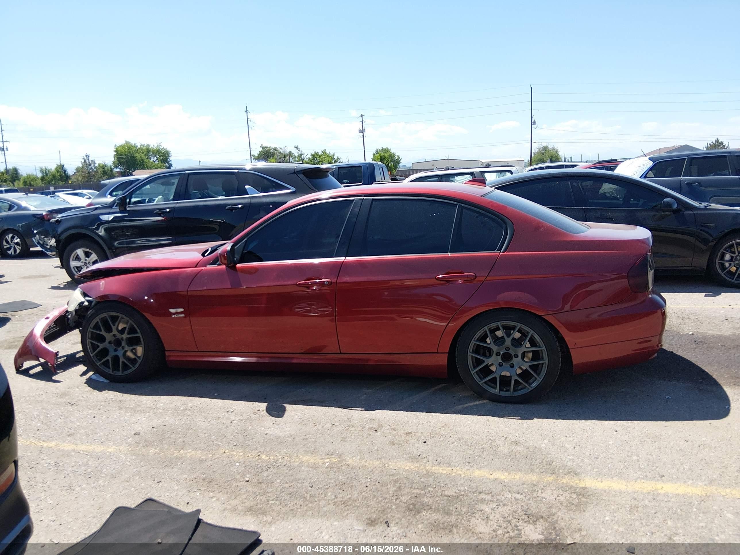 2011 Bmw 328i Xdrive Red vin: WBAPK7C52BF085588