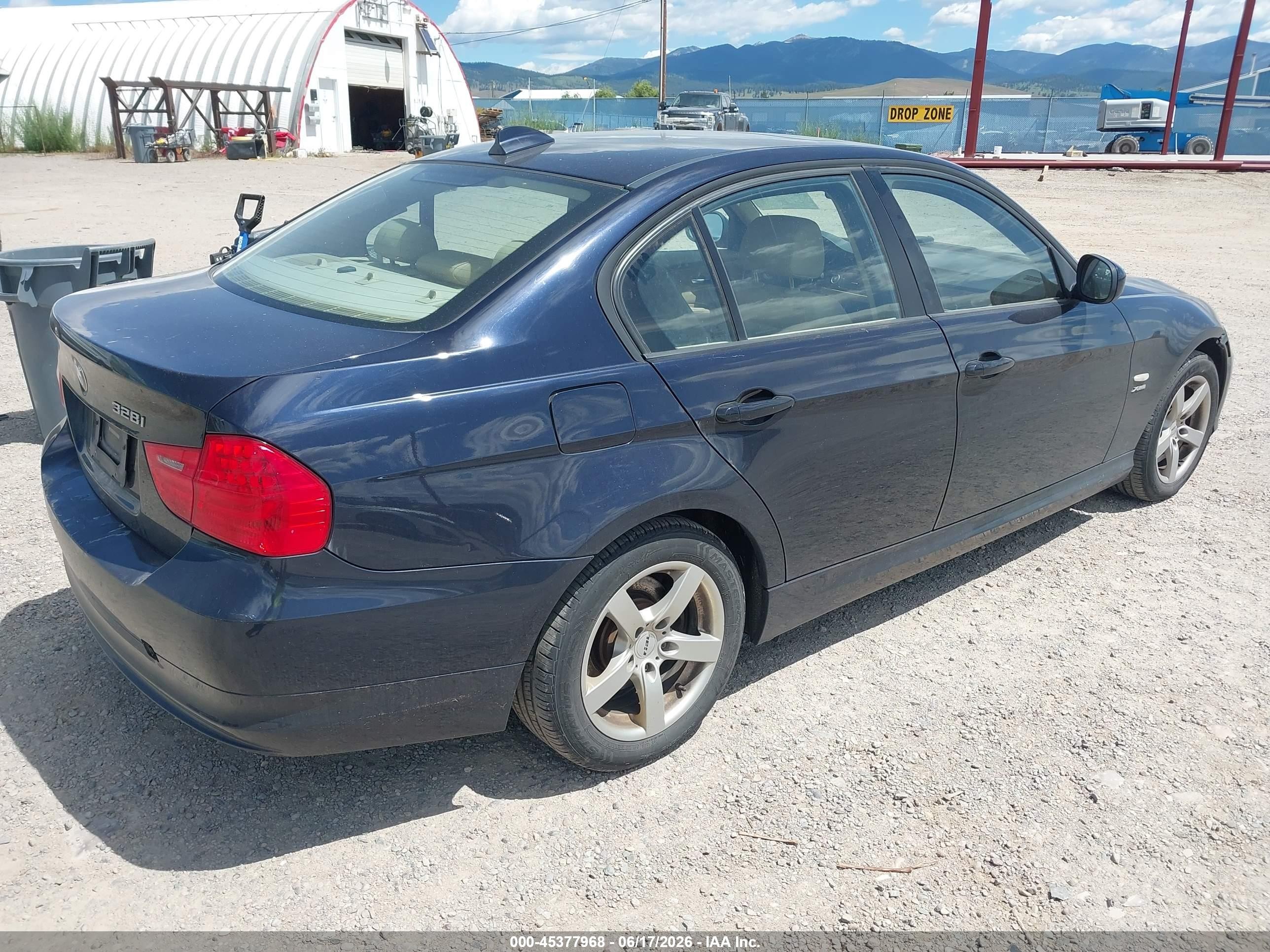 2010 Bmw 328i Xdrive Blue vin: WBAPK7C53AA771361