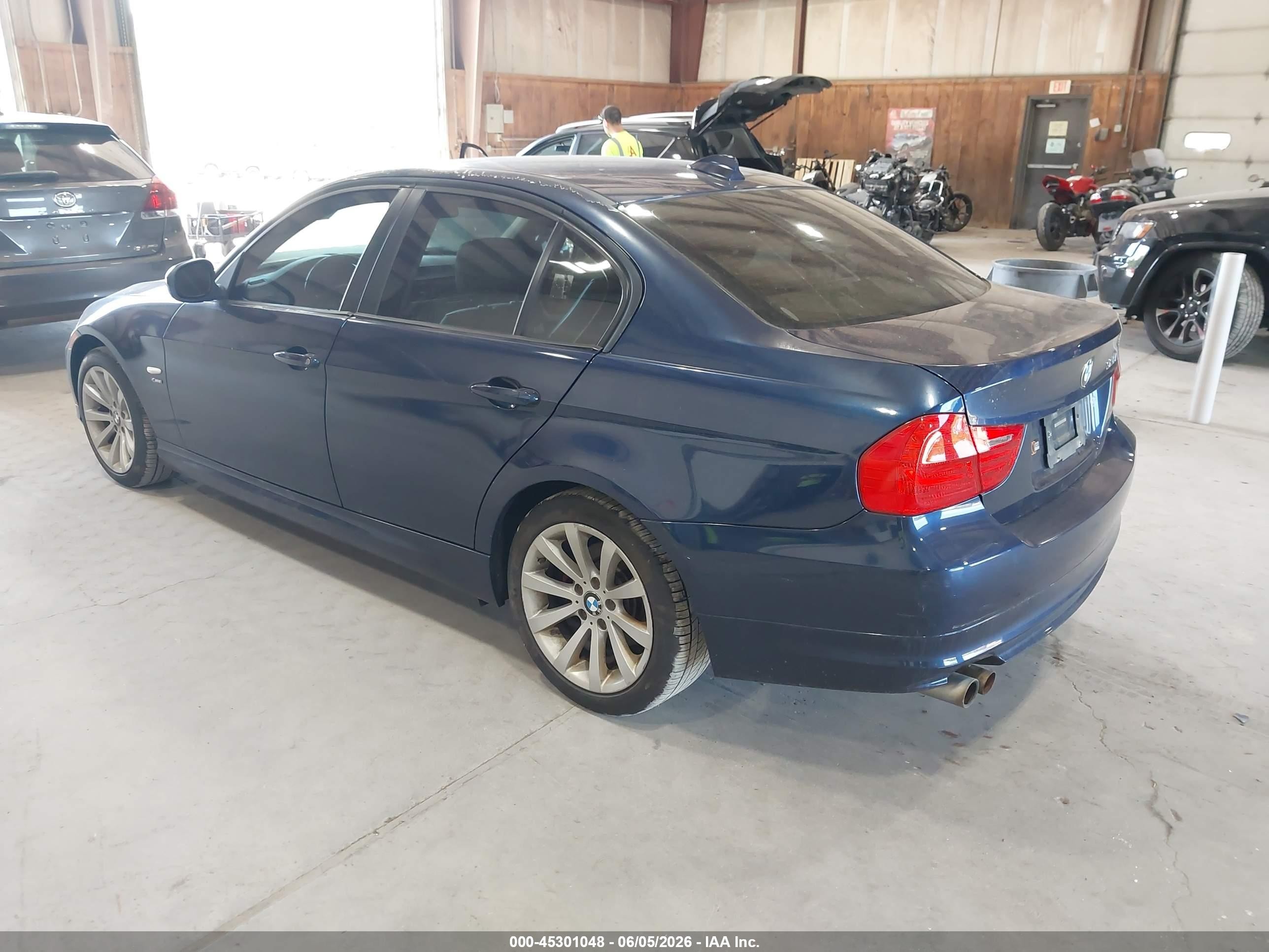 2011 Bmw 328i Xdrive Dark Blue vin: WBAPK7C53BA463835