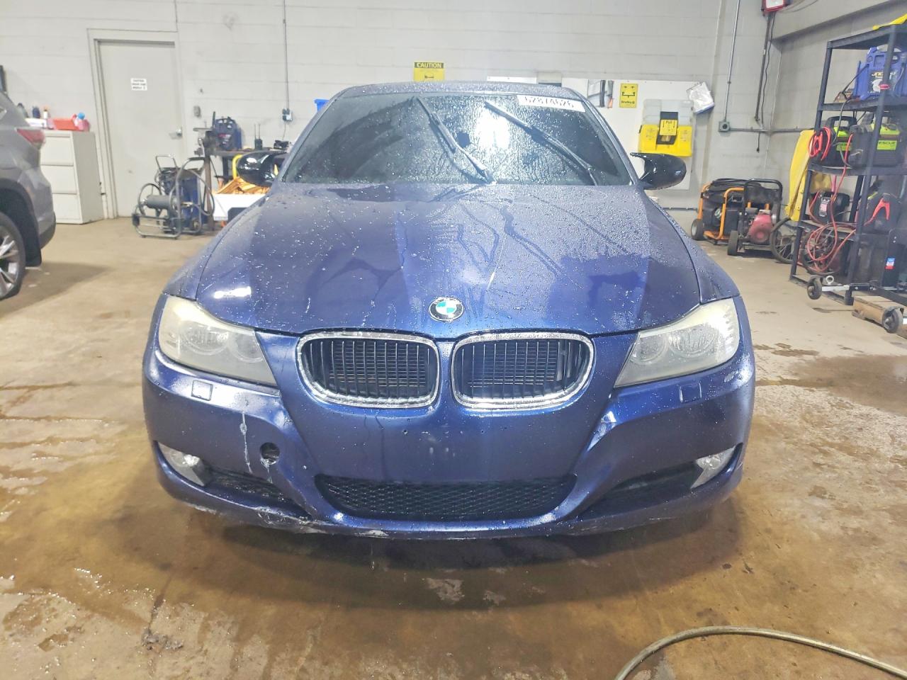 2011 Bmw 328 Xi Blue vin: WBAPK7C53BA819099