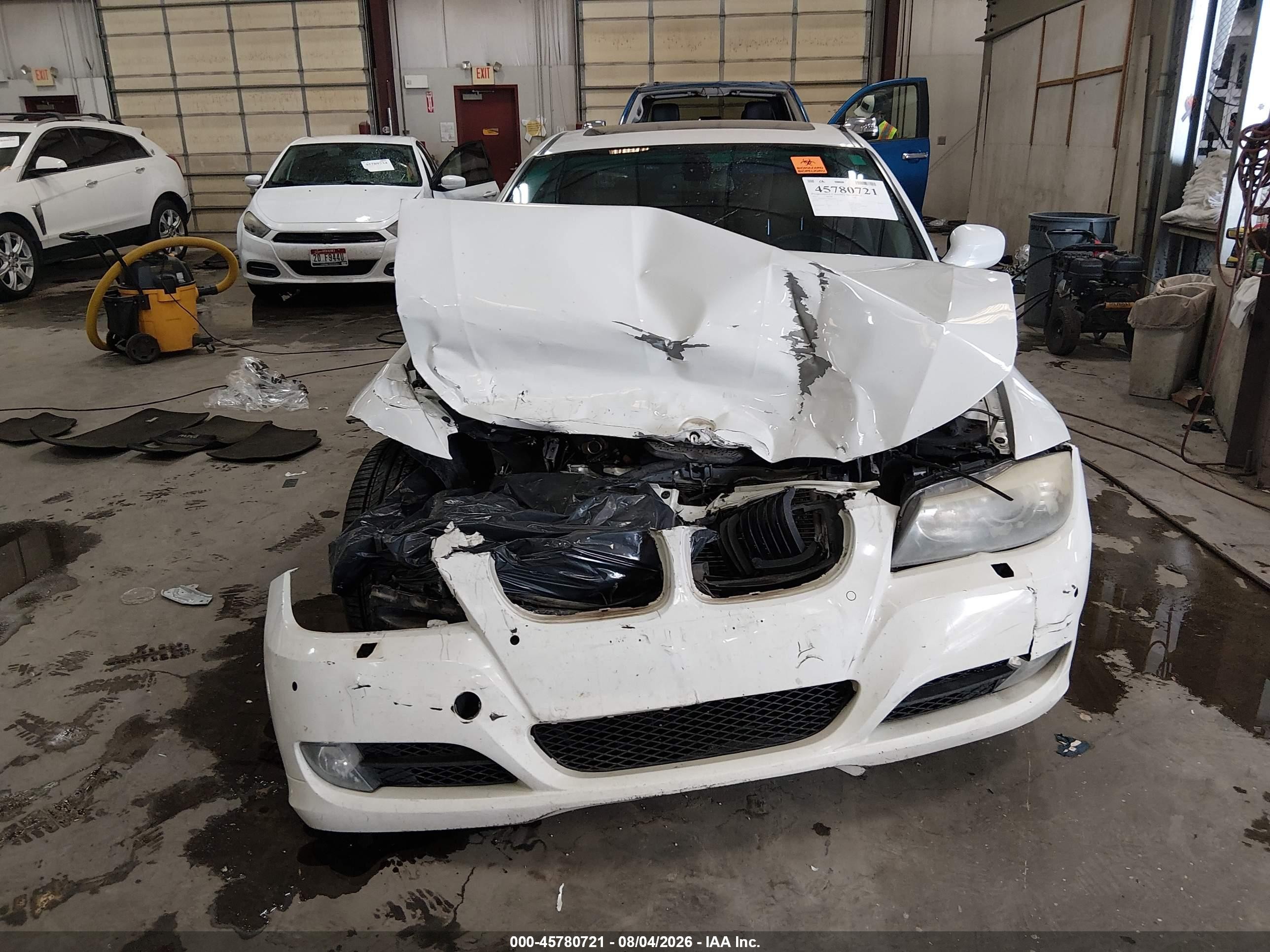 2011 Bmw 328i Xdrive White vin: WBAPK7C54BA819354