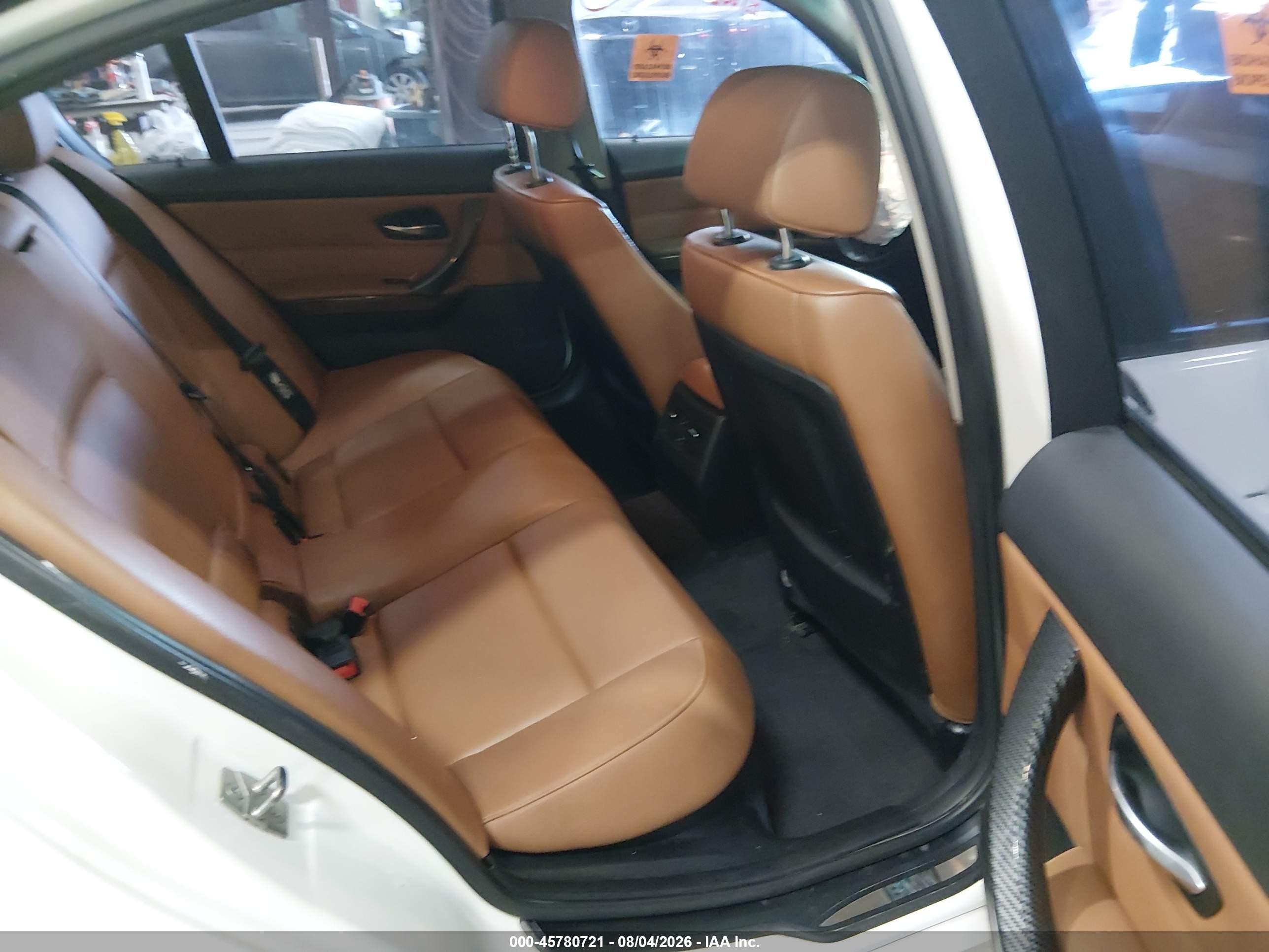 2011 Bmw 328i Xdrive White vin: WBAPK7C54BA819354