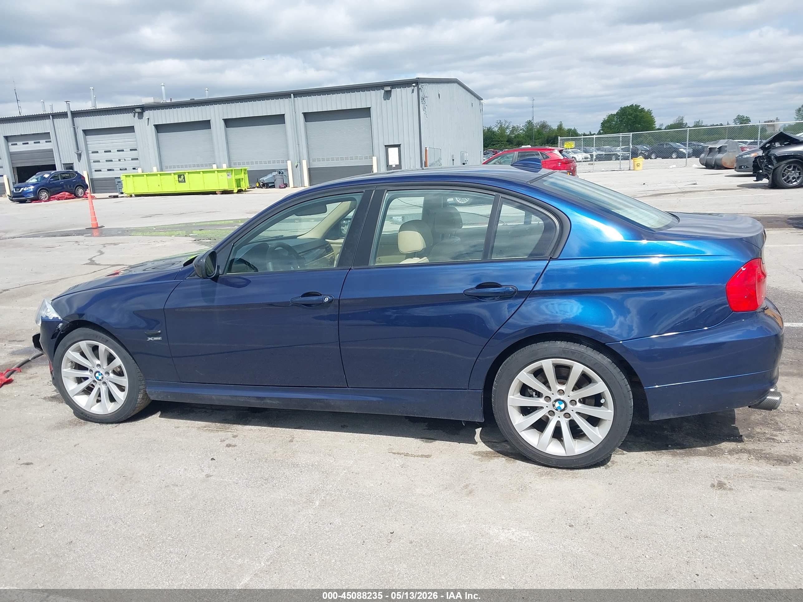 2011 Bmw 328i Xdrive Blue vin: WBAPK7C54BF195266