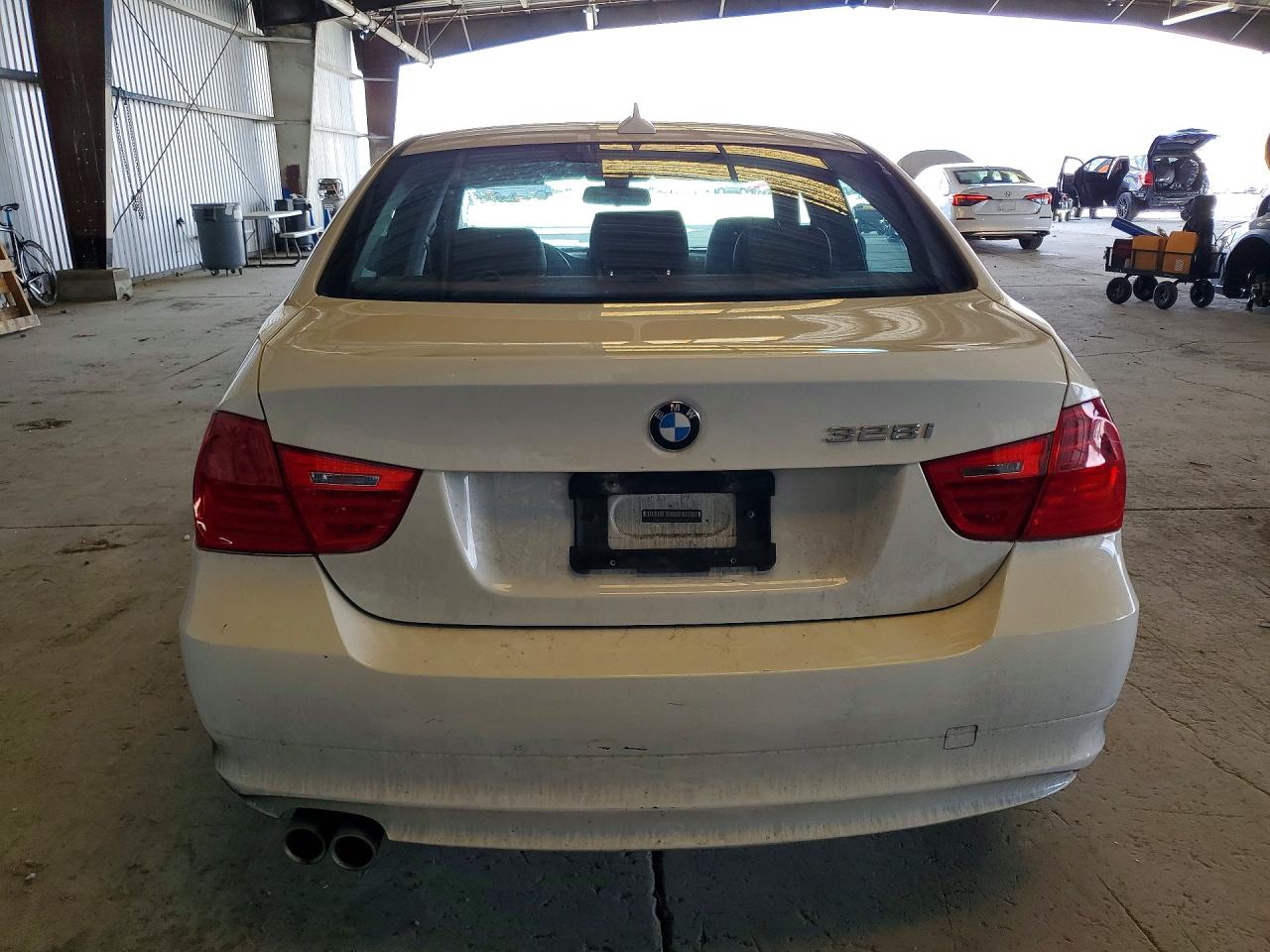 2010 Bmw 328 Xi White vin: WBAPK7C55AA458330