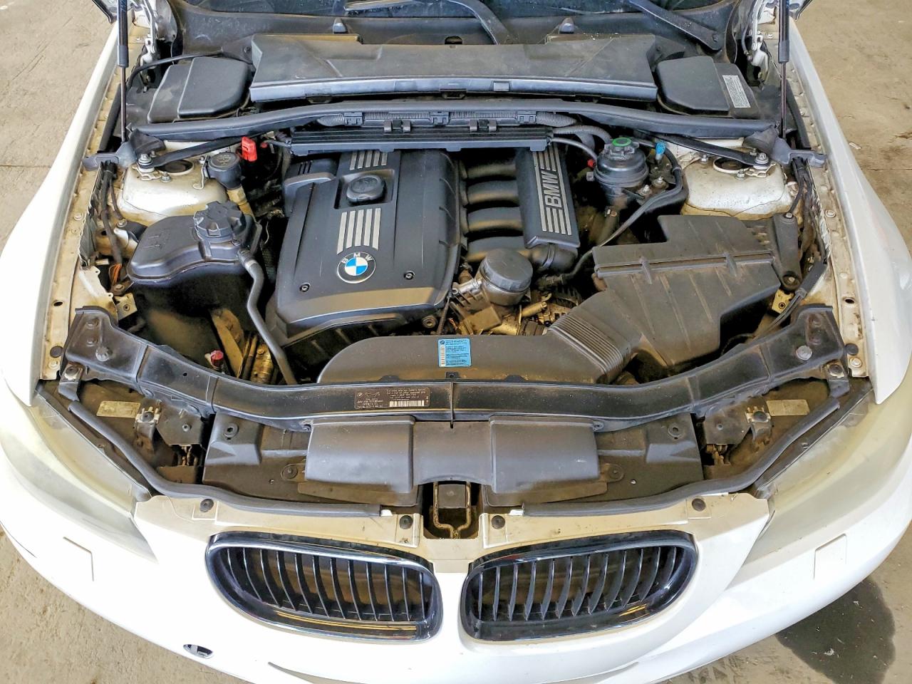 2010 Bmw 328 Xi White vin: WBAPK7C55AA458330